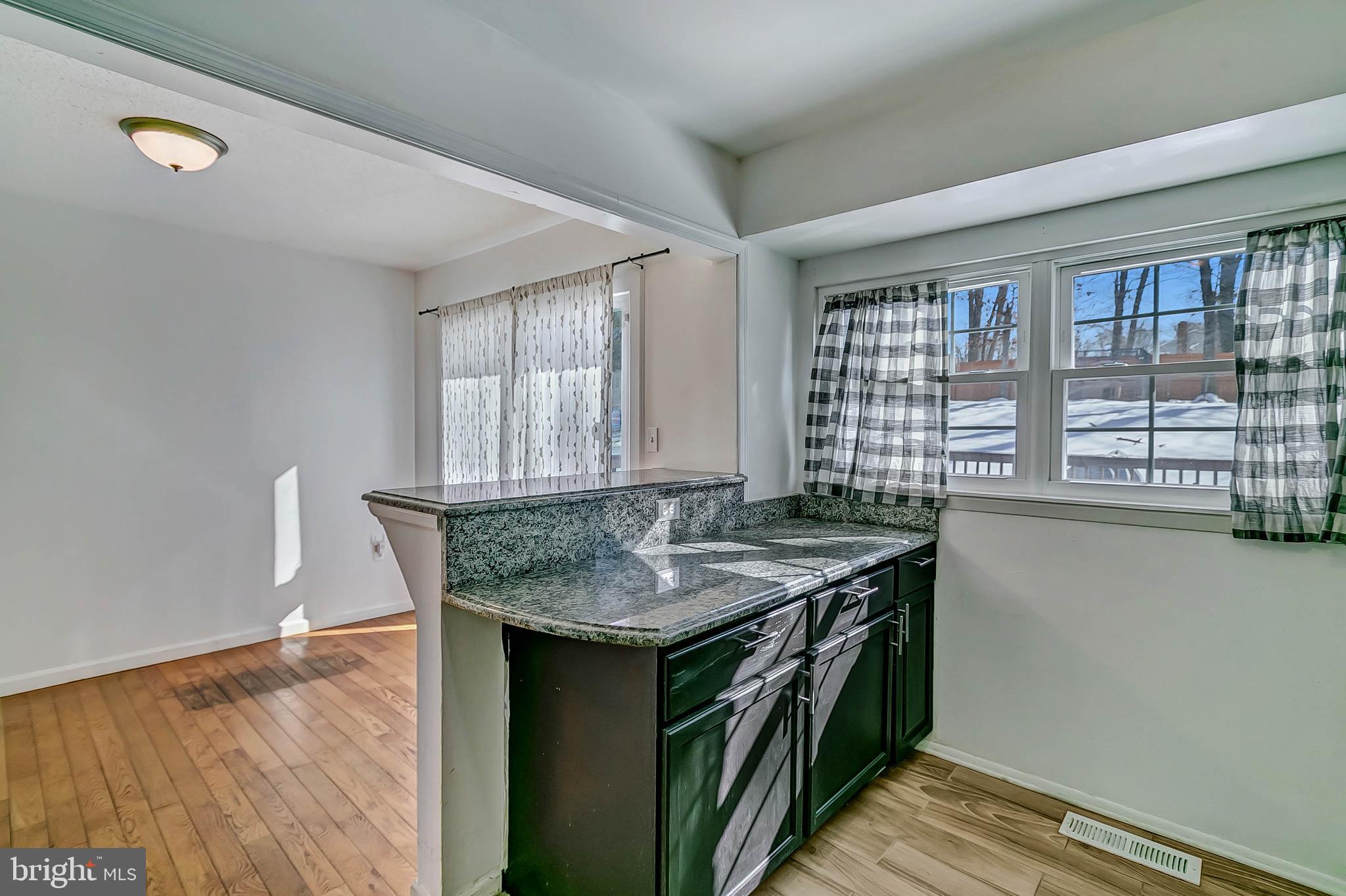 OLD FORT HILLS PLAT ONE - Residential Lease