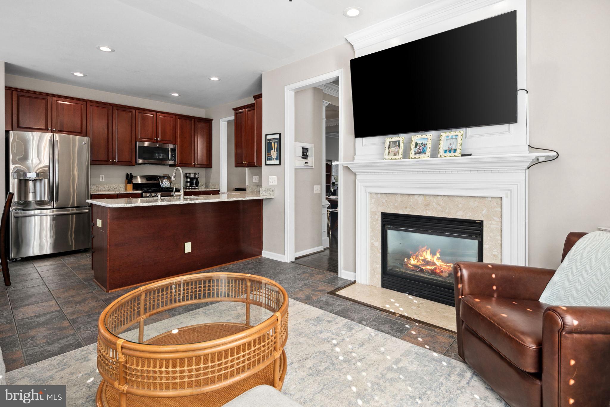 STONEGATE - Residential