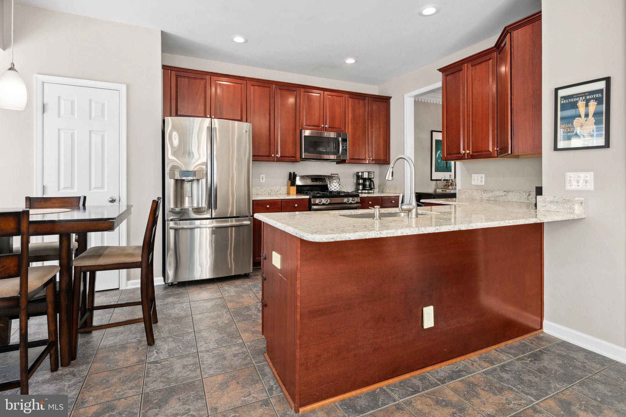 STONEGATE - Residential