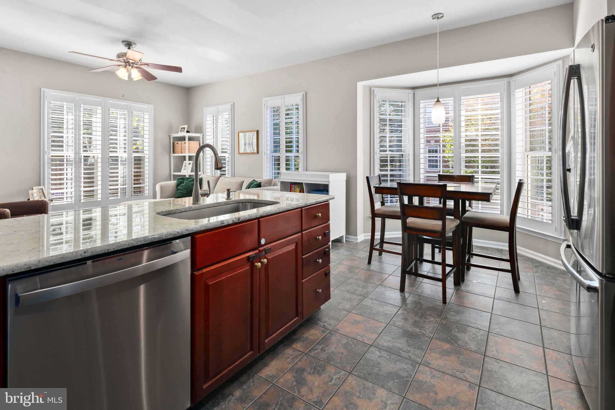 STONEGATE - Residential