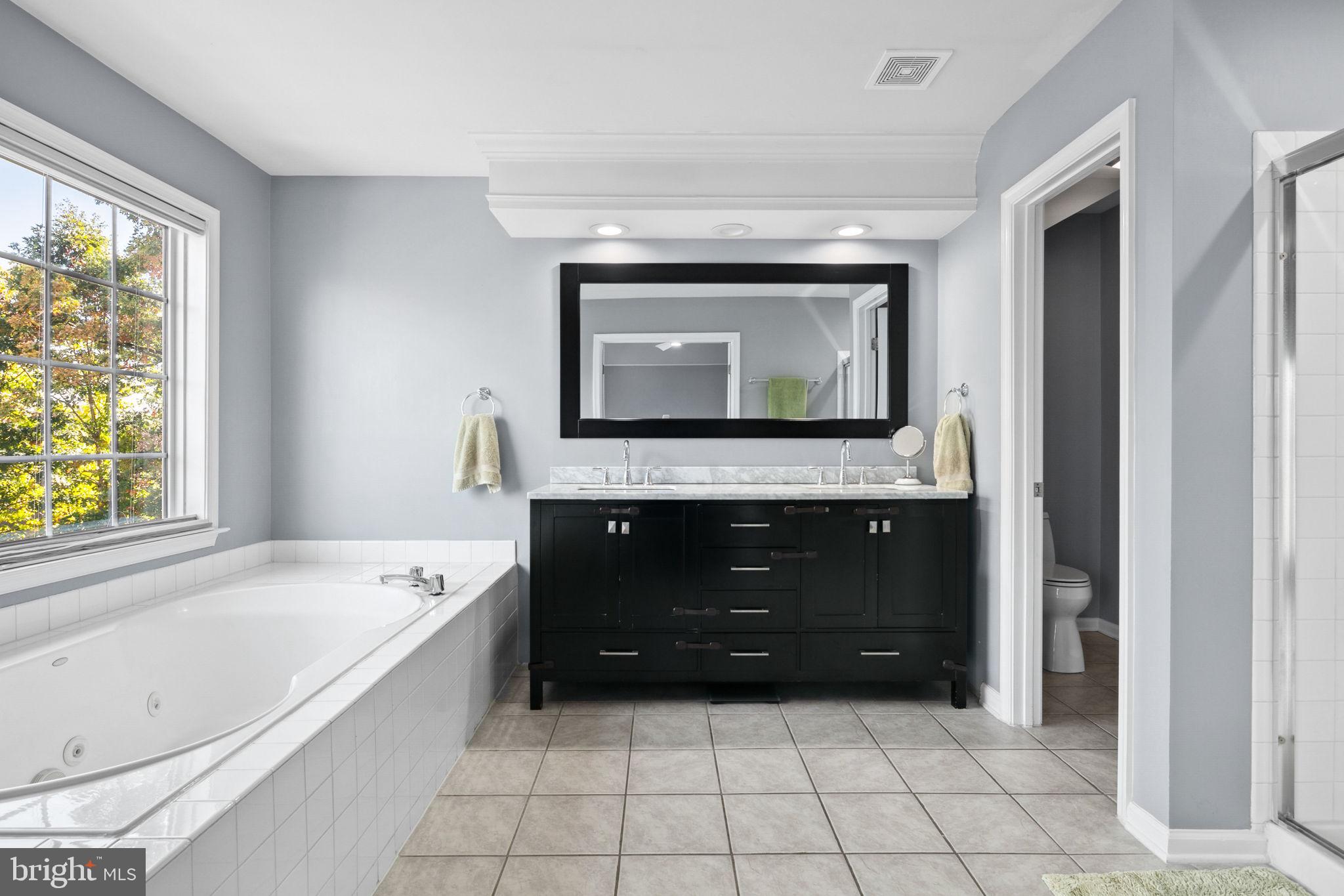 STONEGATE - Residential