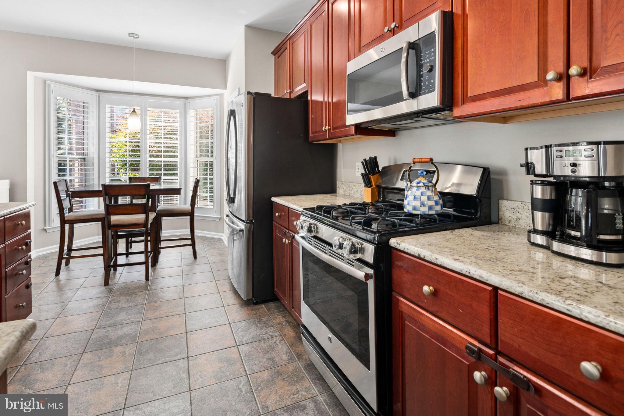 STONEGATE - Residential