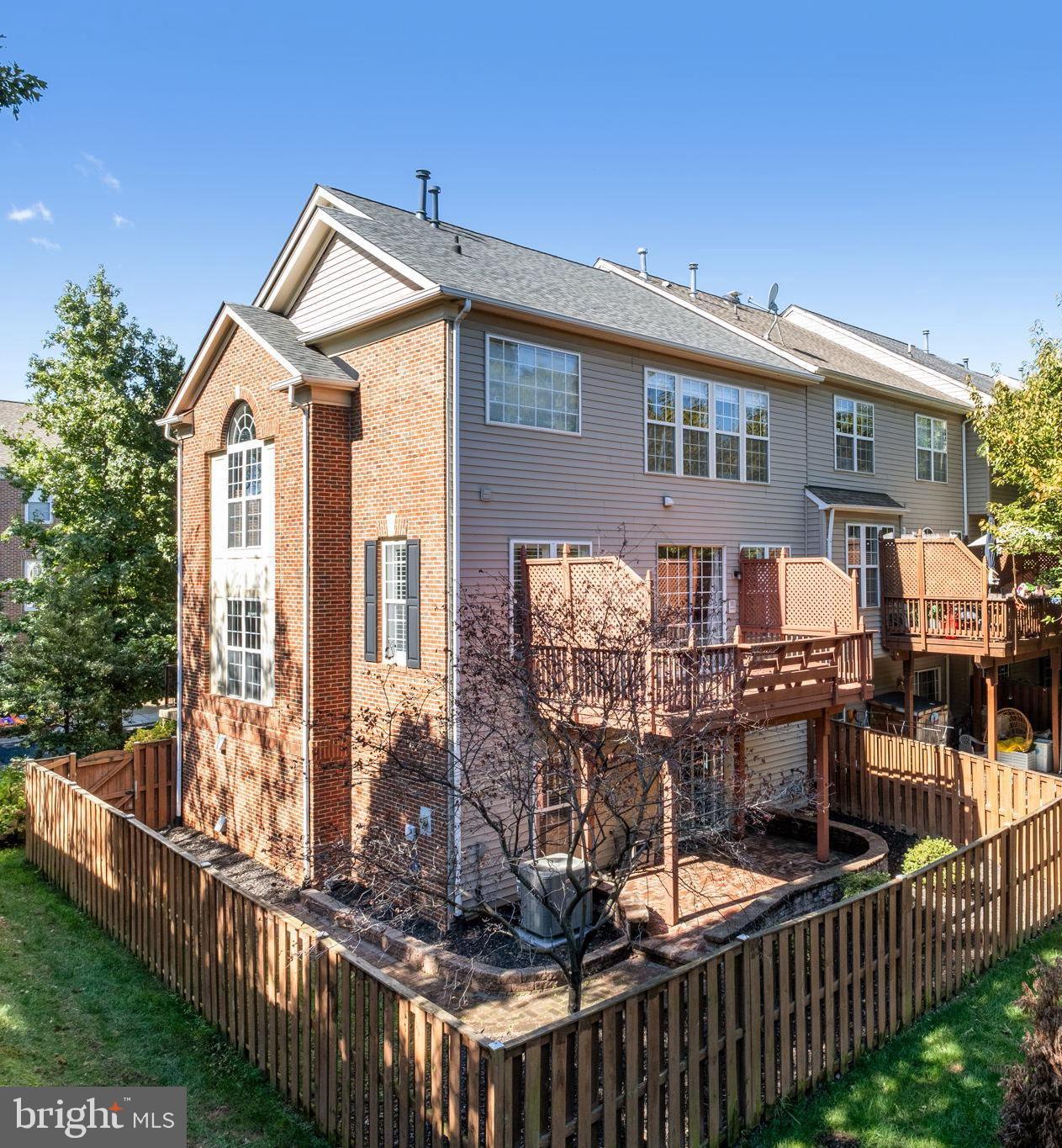 STONEGATE - Residential