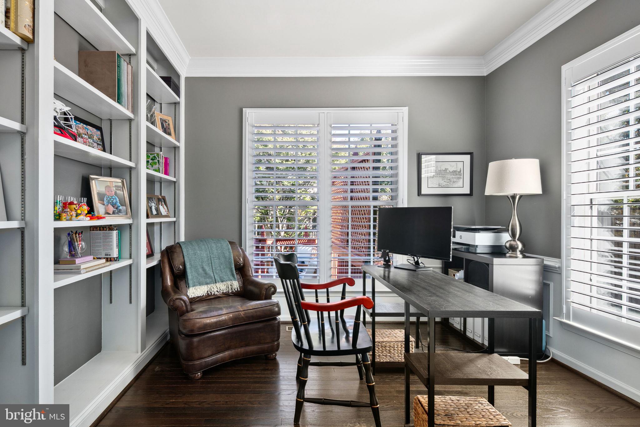 STONEGATE - Residential