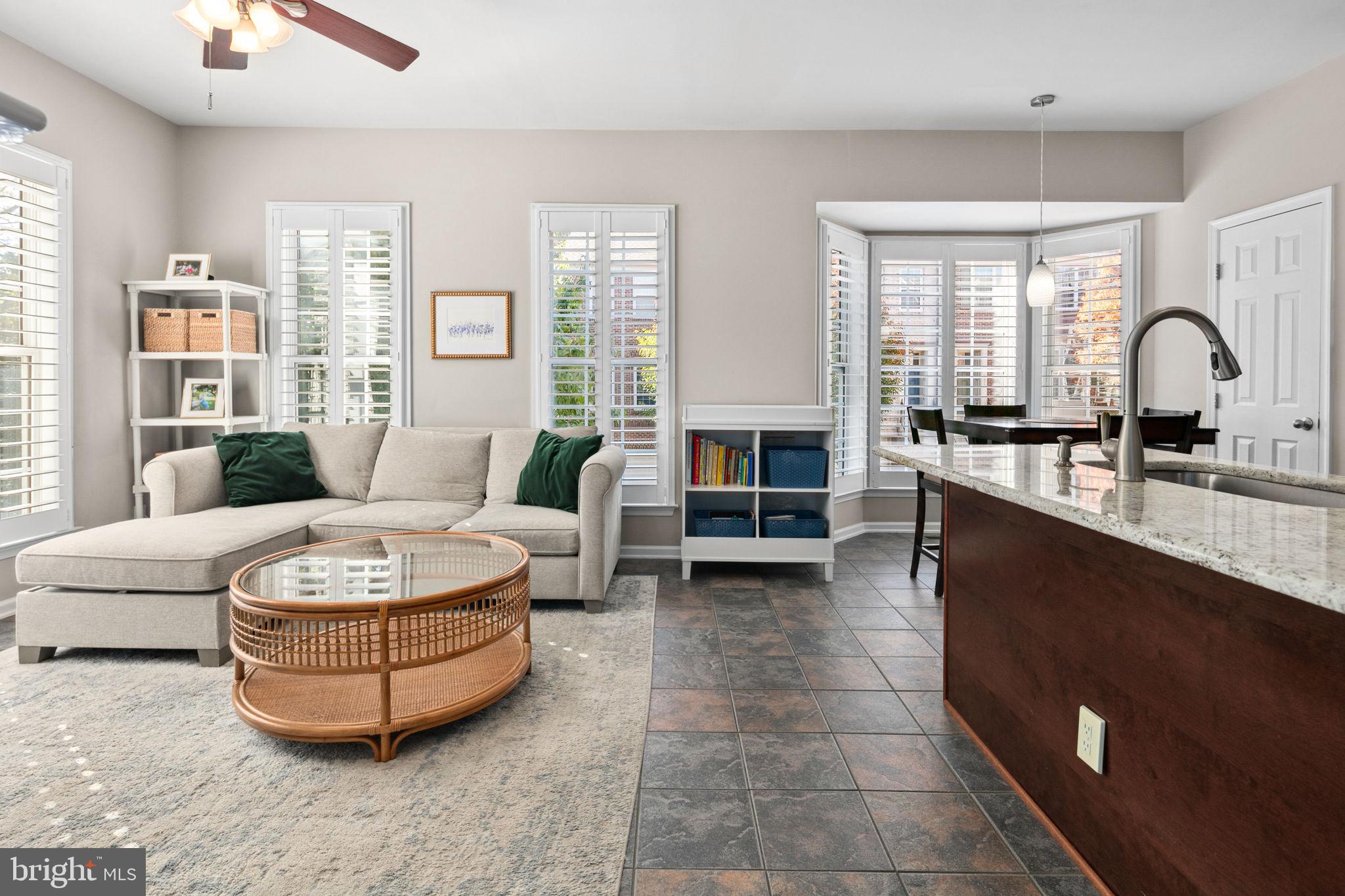 STONEGATE - Residential