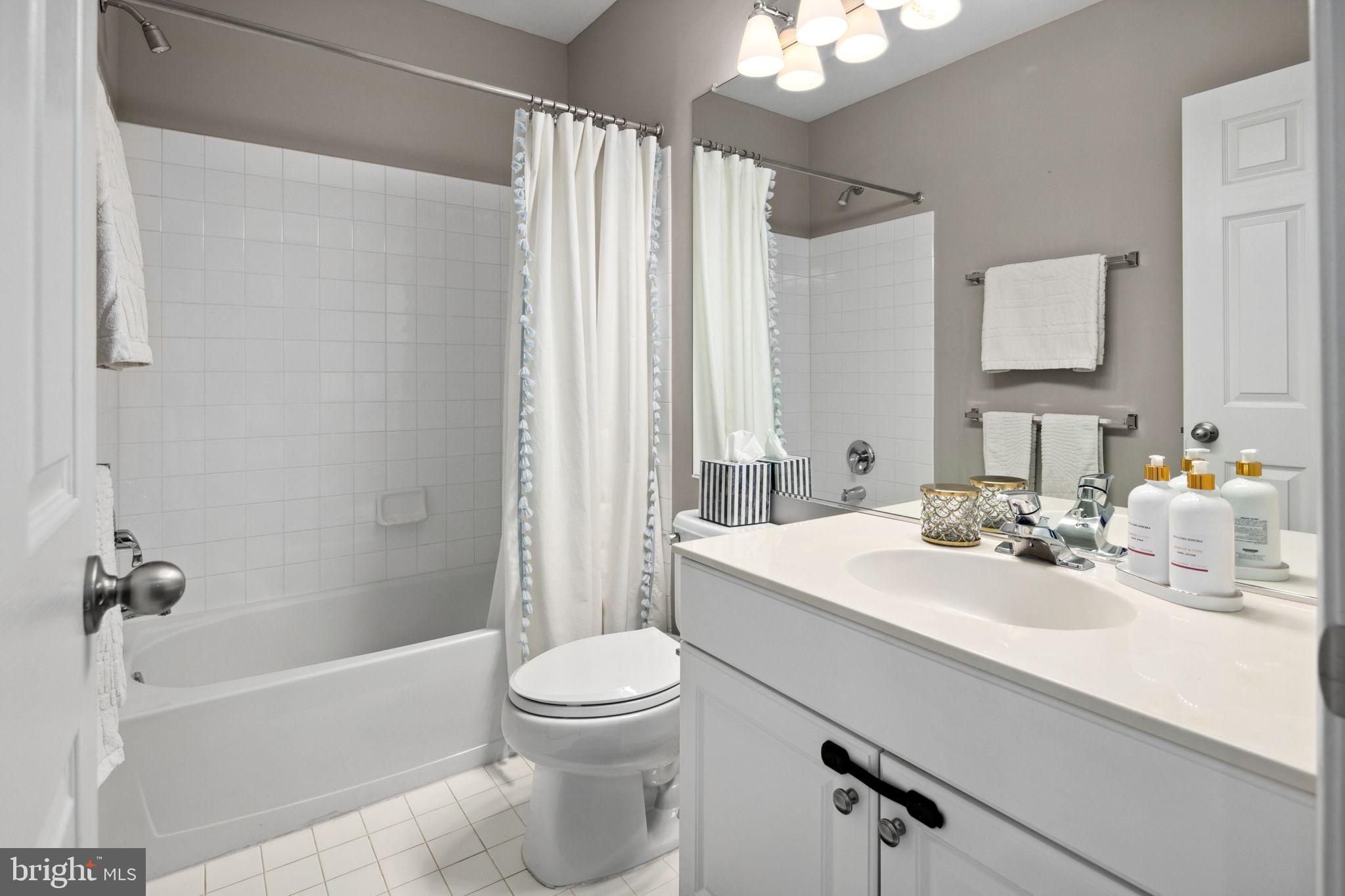 STONEGATE - Residential