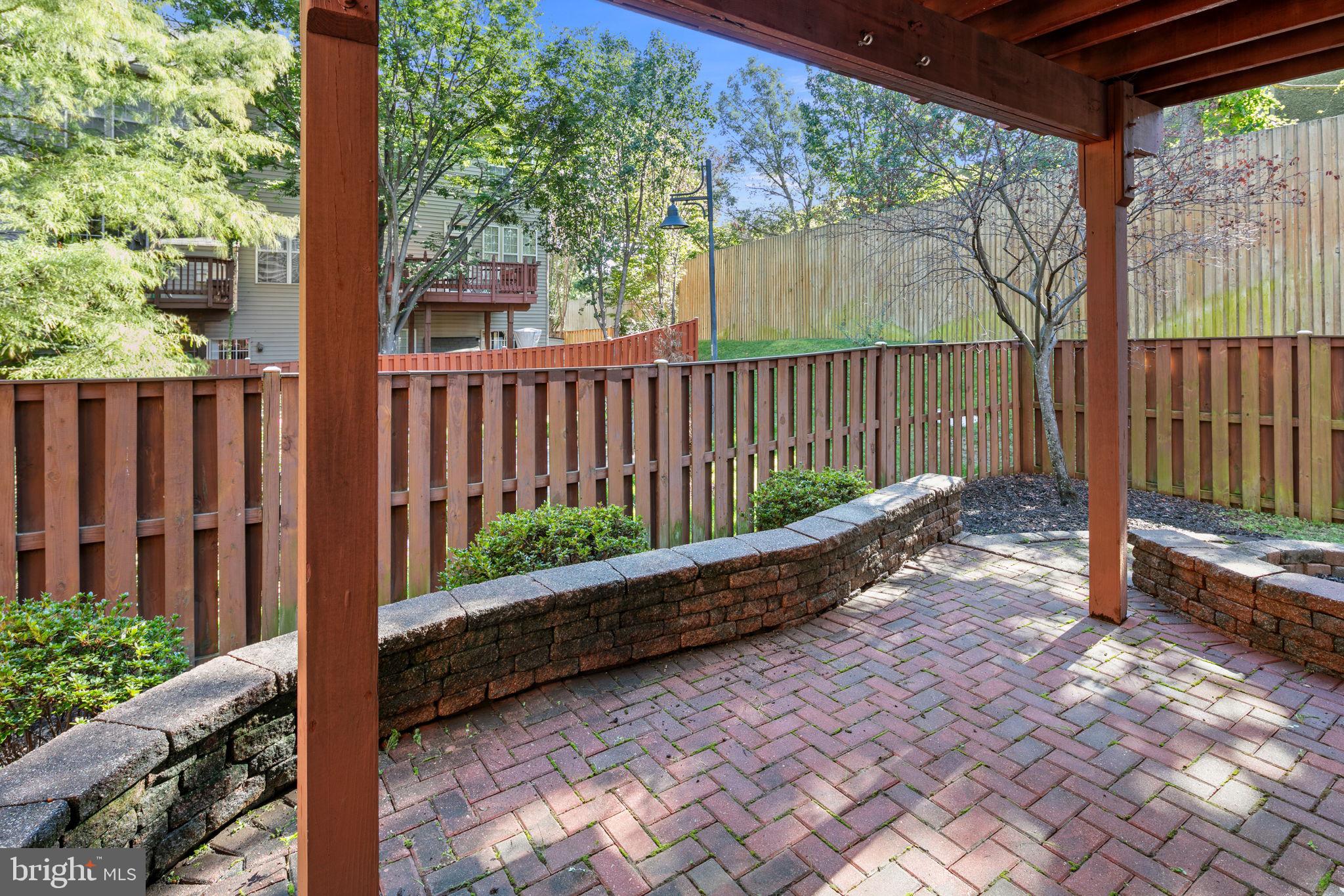 STONEGATE - Residential