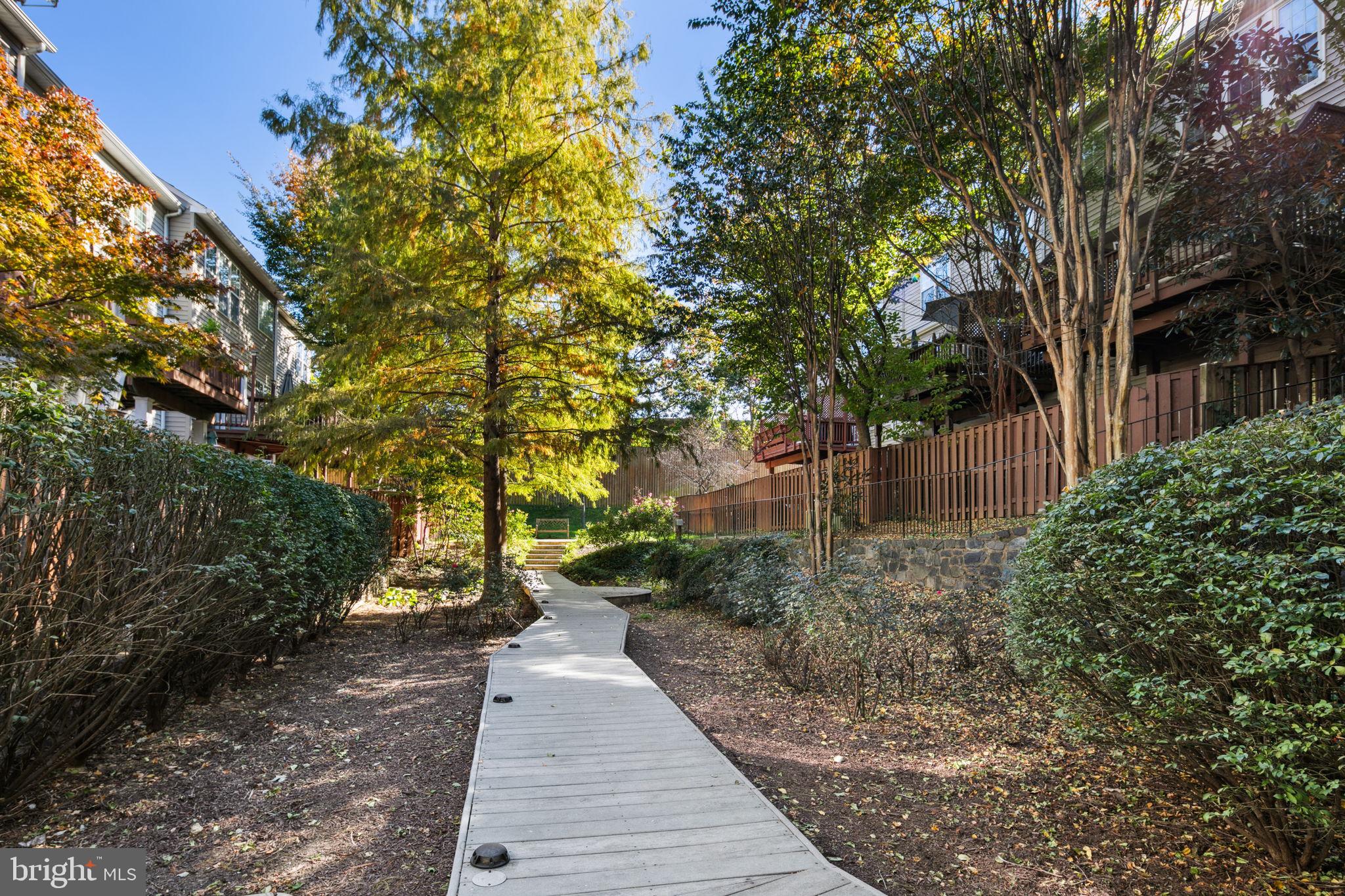 STONEGATE - Residential