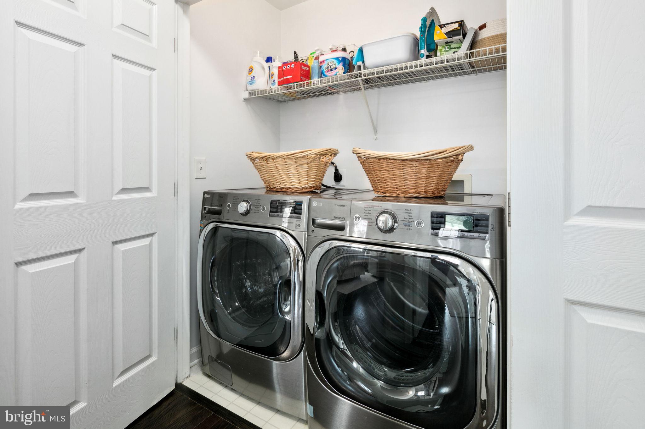 STONEGATE - Residential