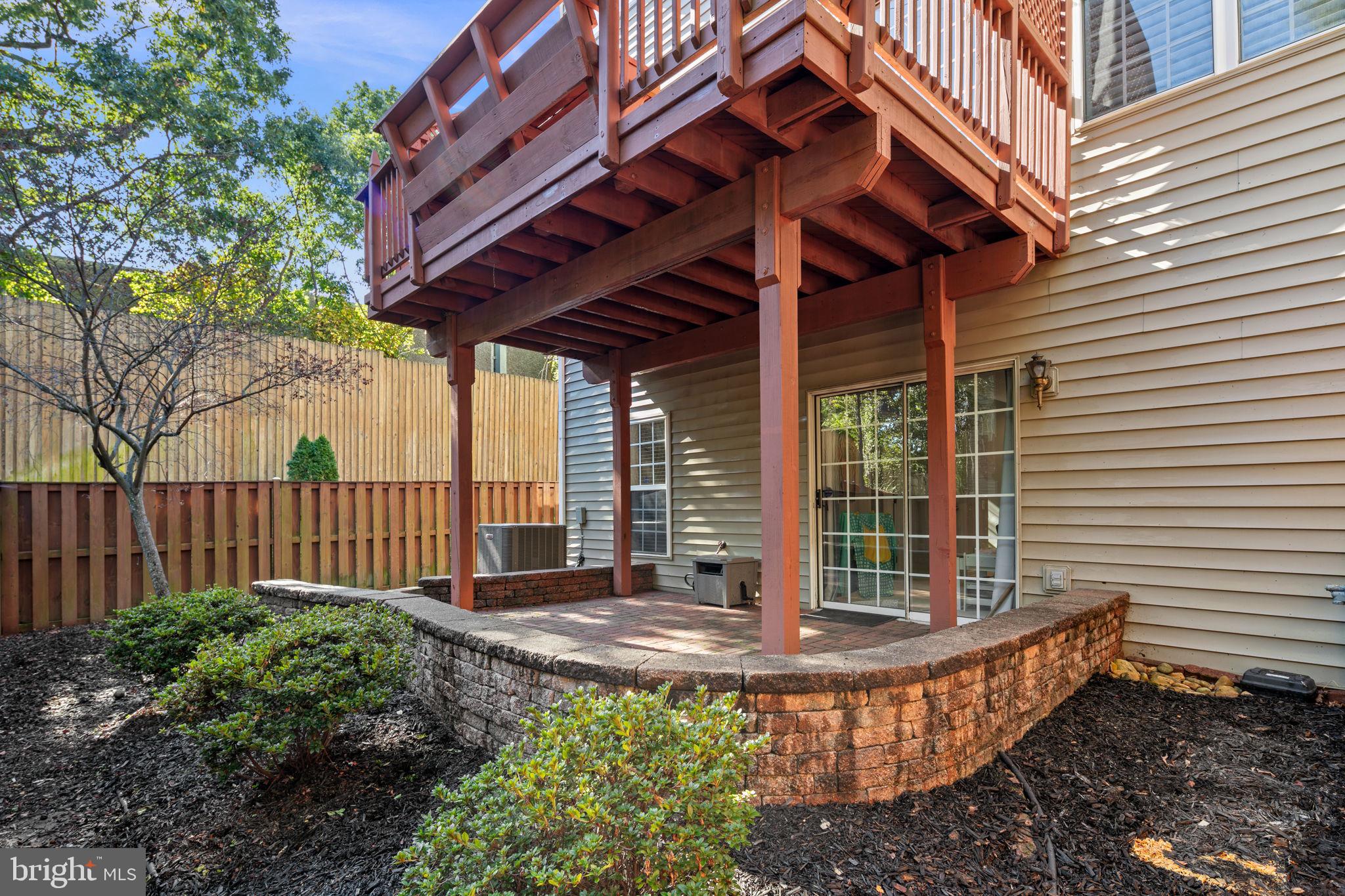 STONEGATE - Residential