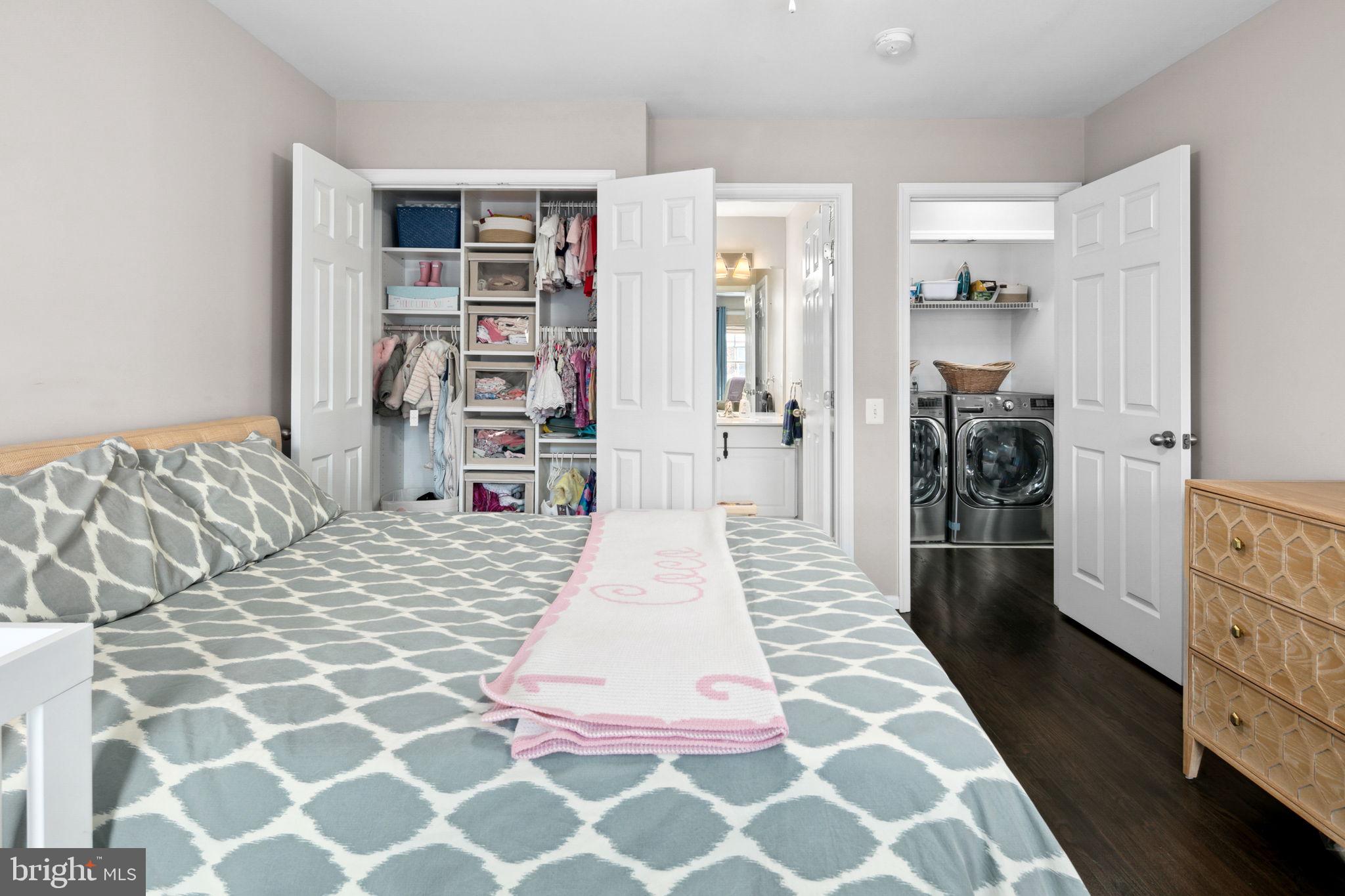 STONEGATE - Residential