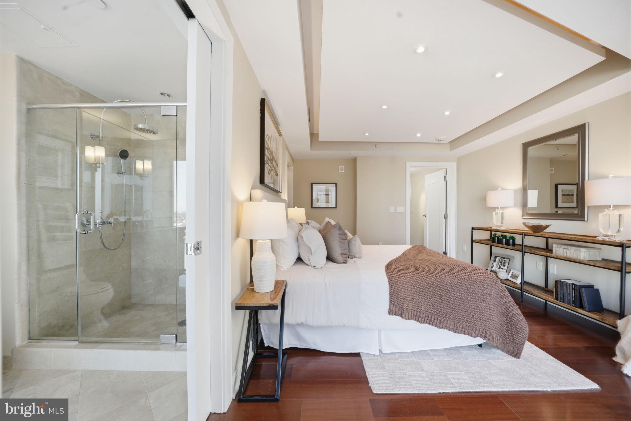 ROSSLYN - Residential