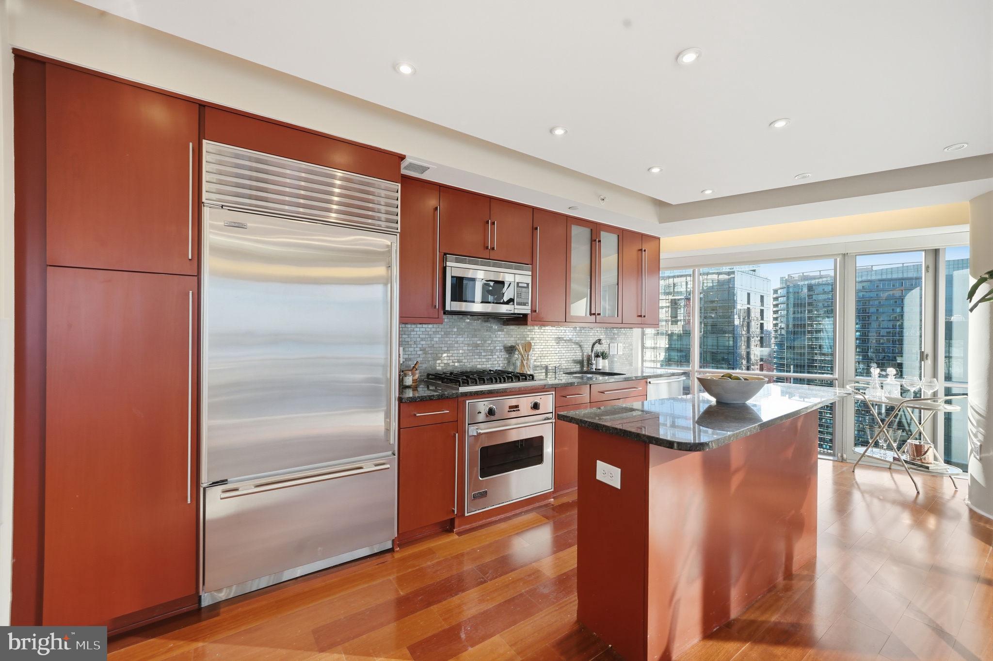 ROSSLYN - Residential