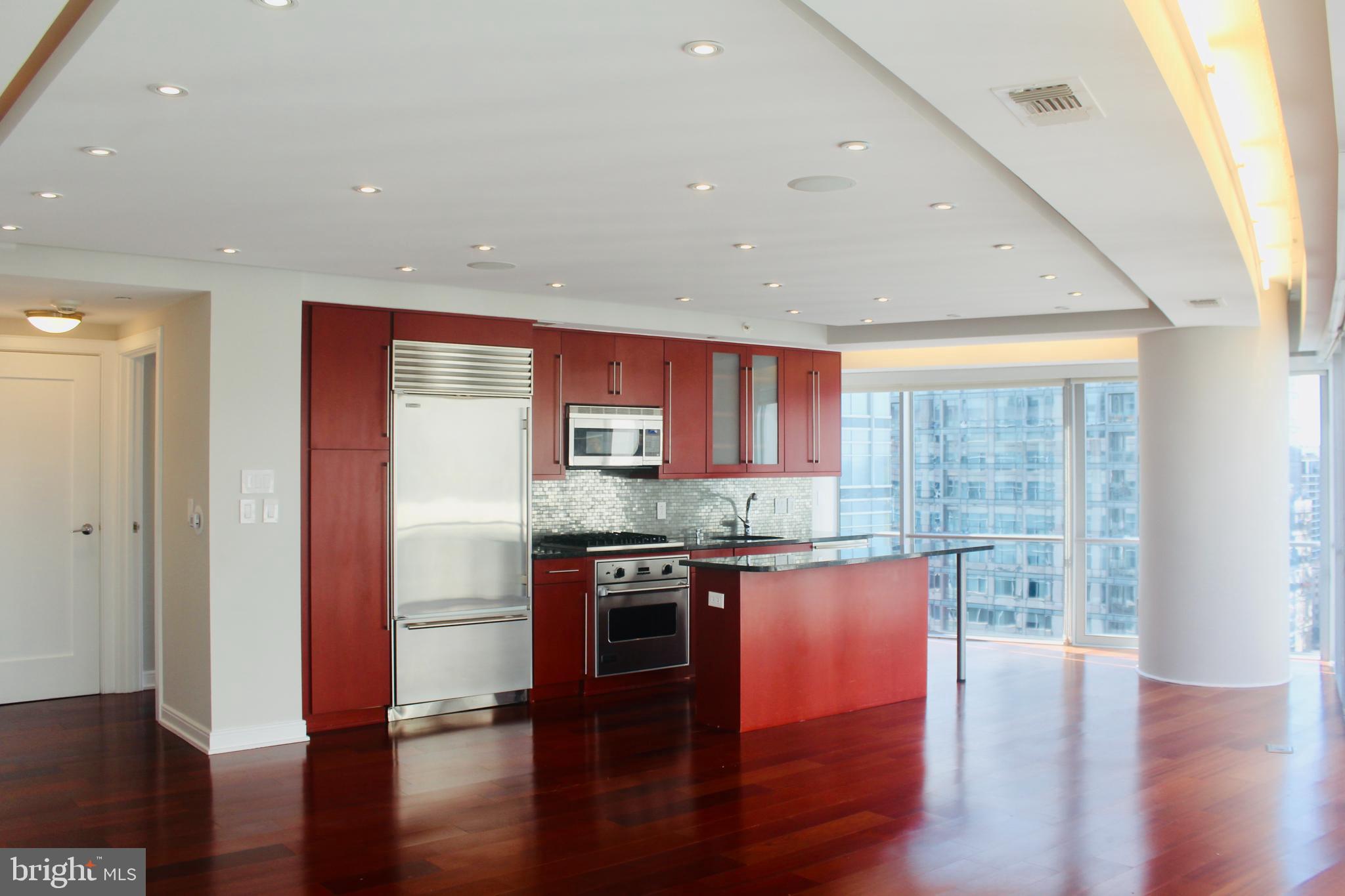 1111 19TH STREET N 2705