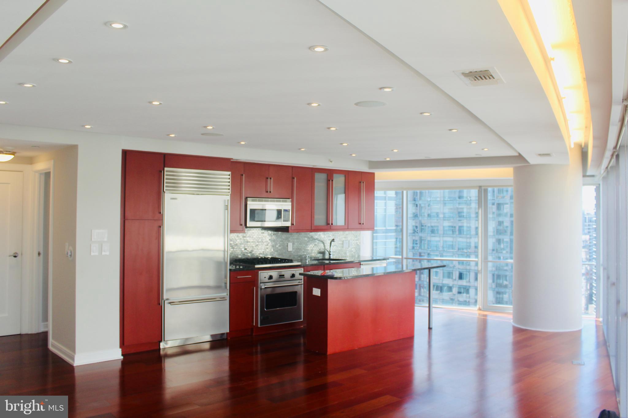 1111 19TH STREET N 2705