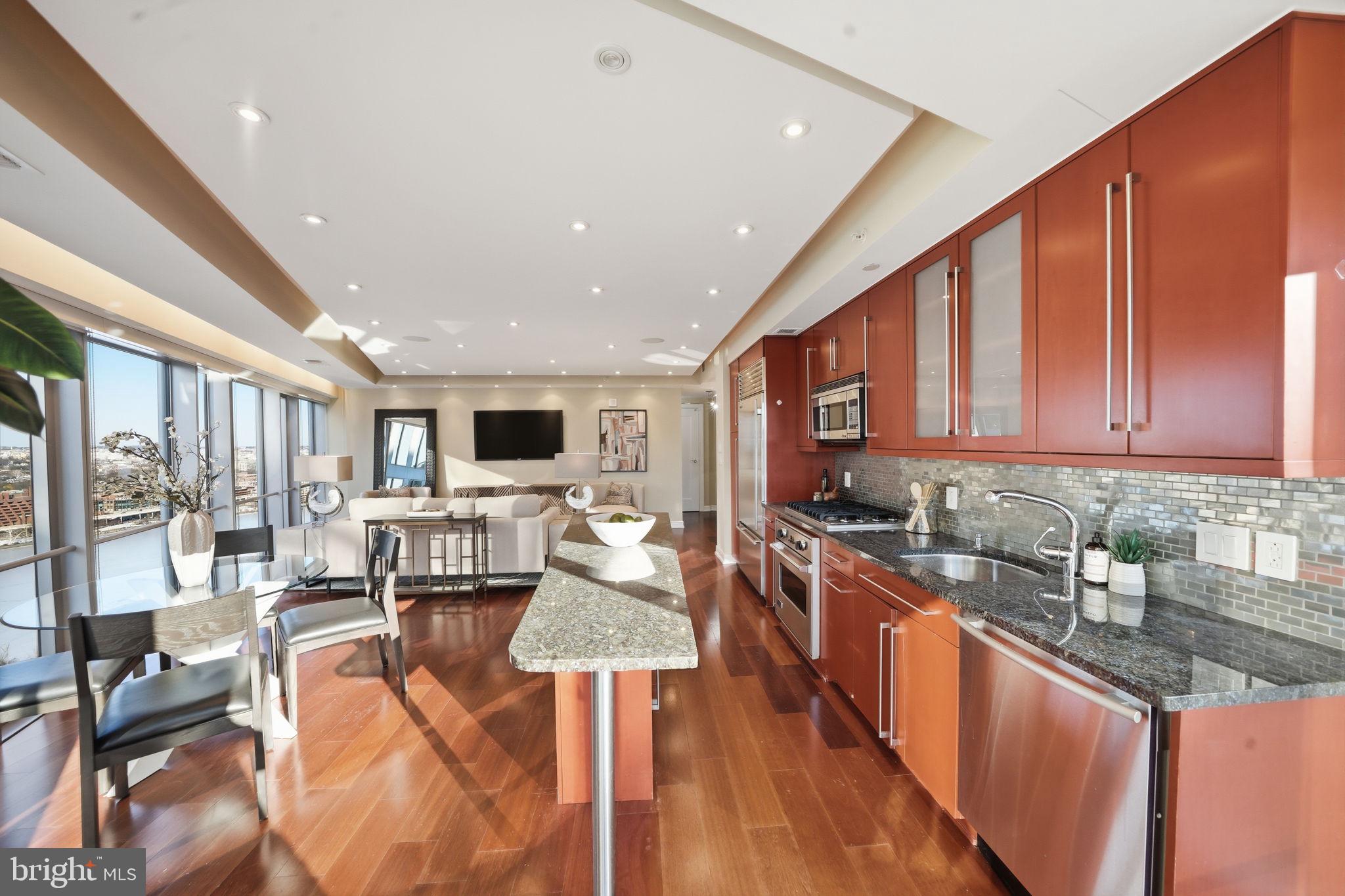 ROSSLYN - Residential