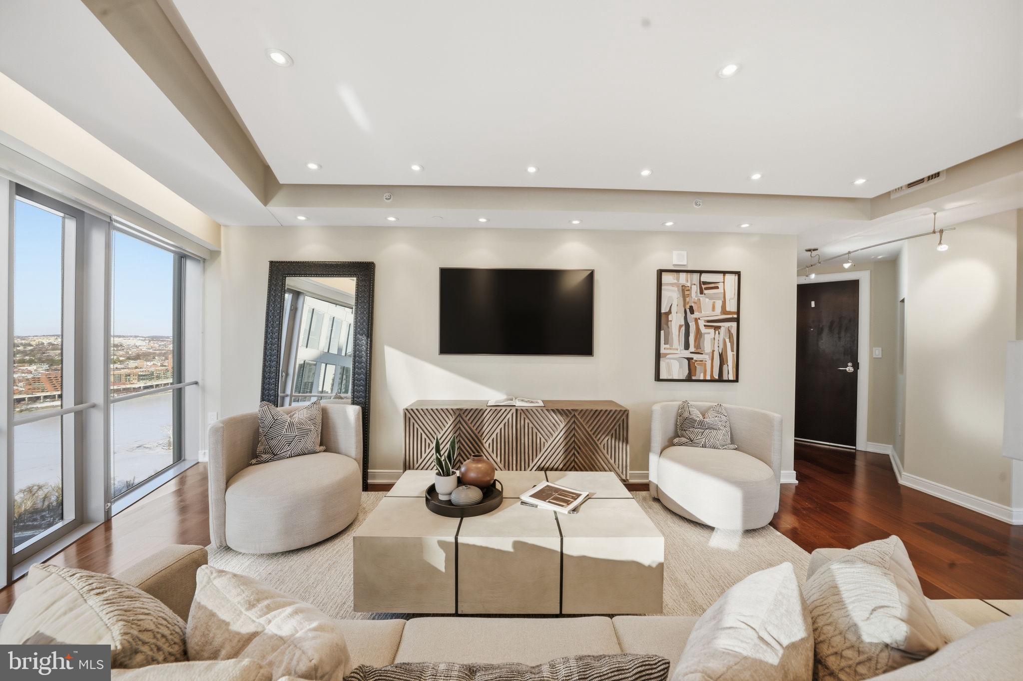 1111 19TH STREET N 2705