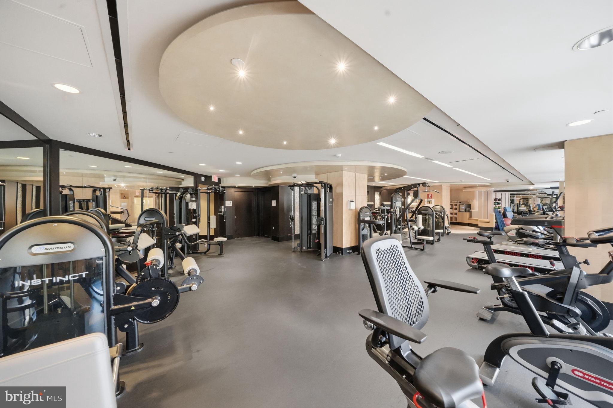 ROSSLYN - Residential