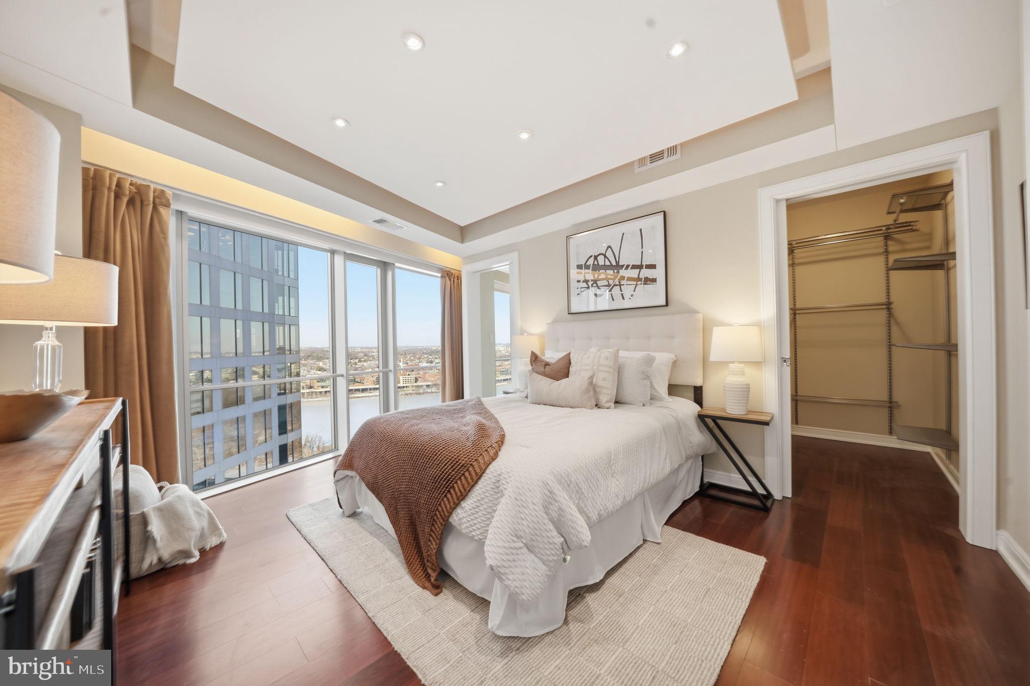 ROSSLYN - Residential