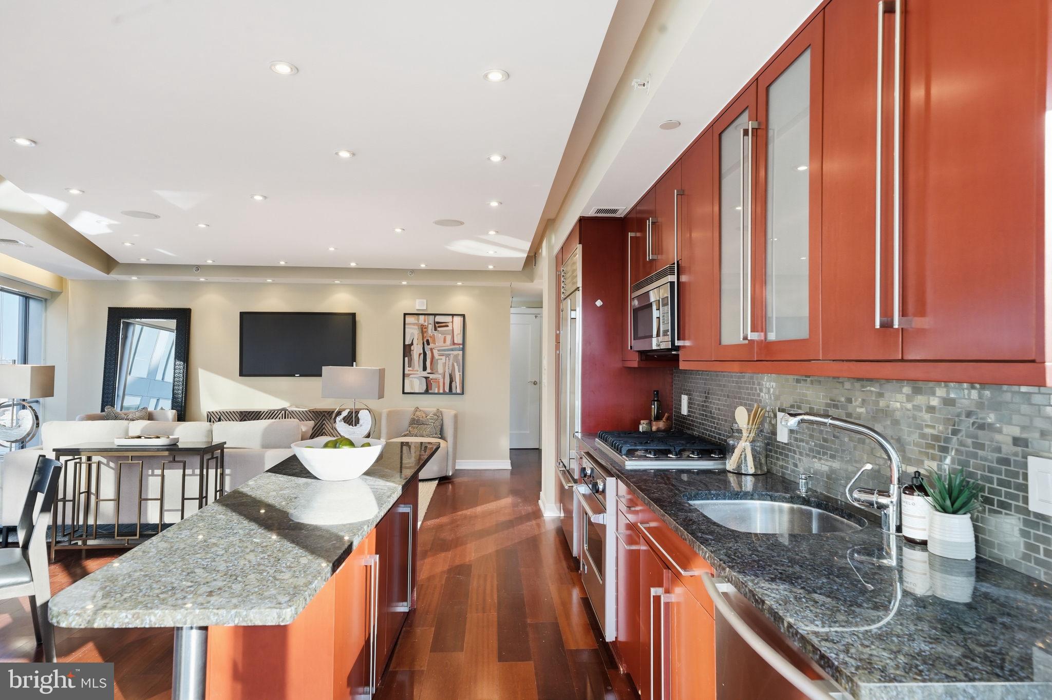 ROSSLYN - Residential