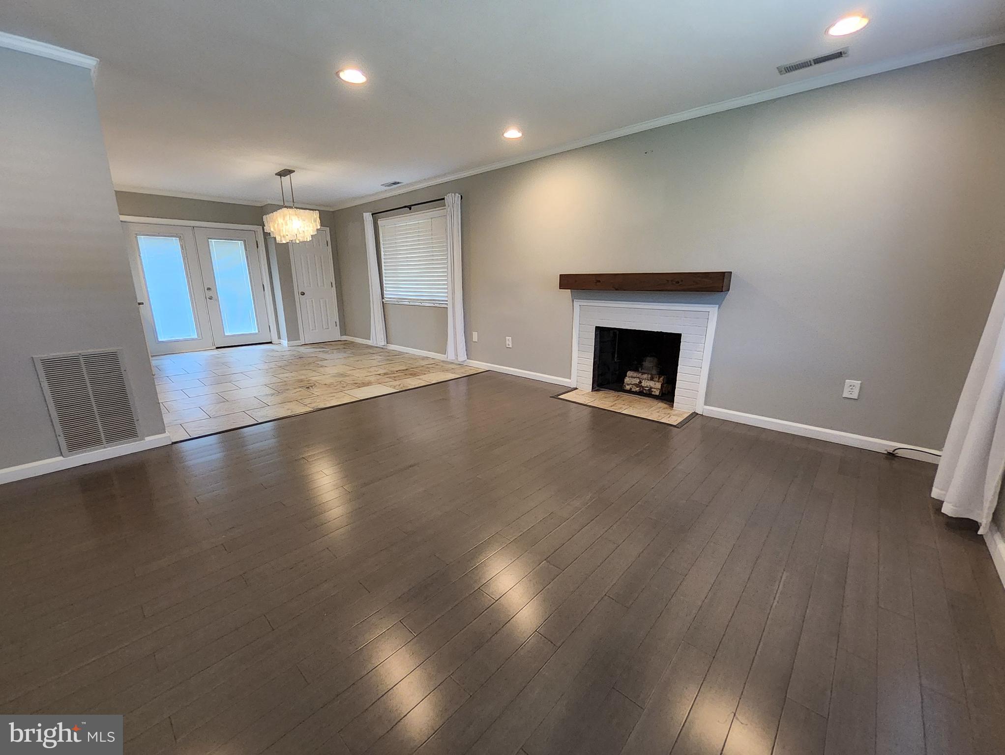 PARKLAWN - Residential Lease