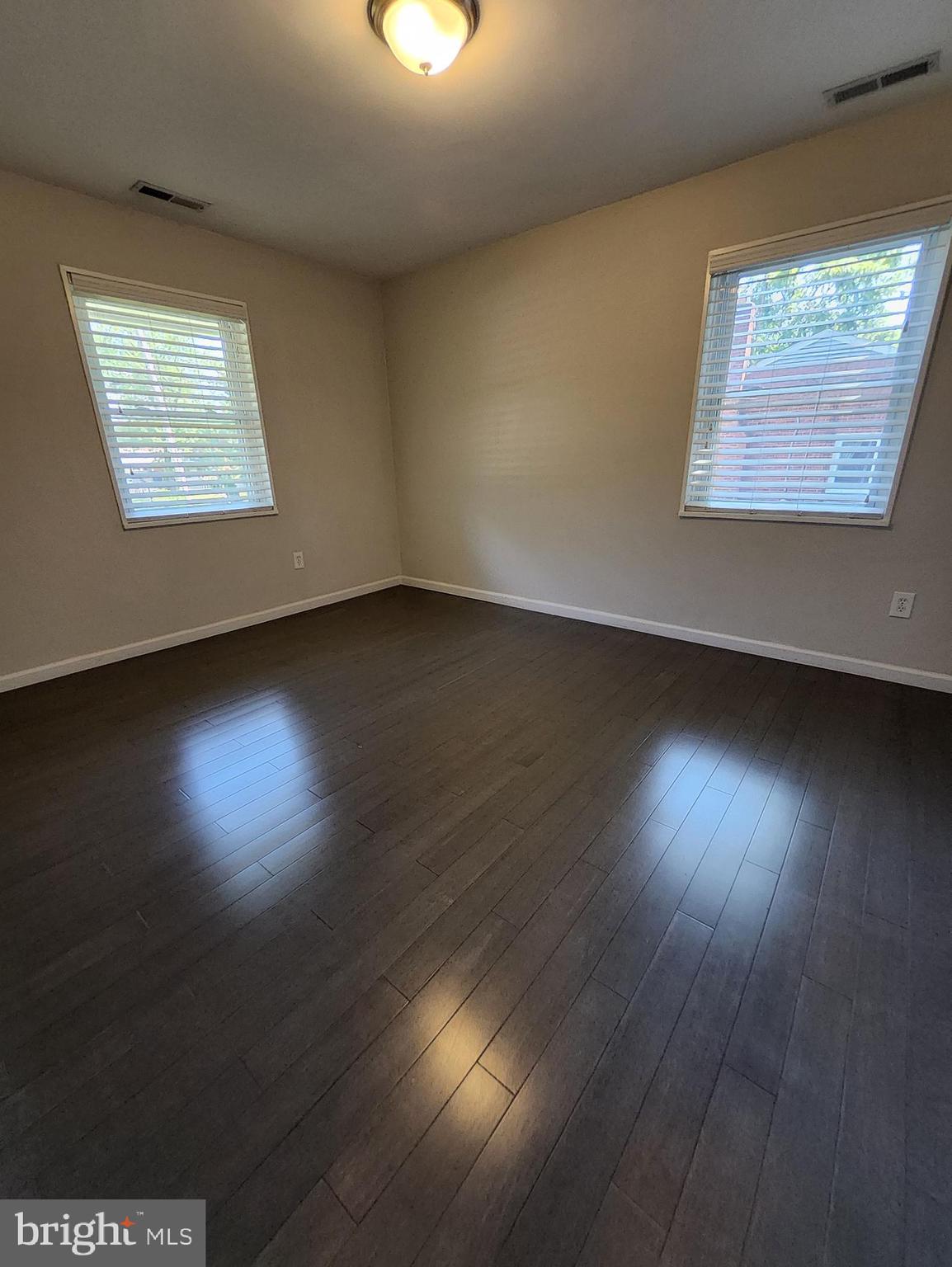 PARKLAWN - Residential Lease