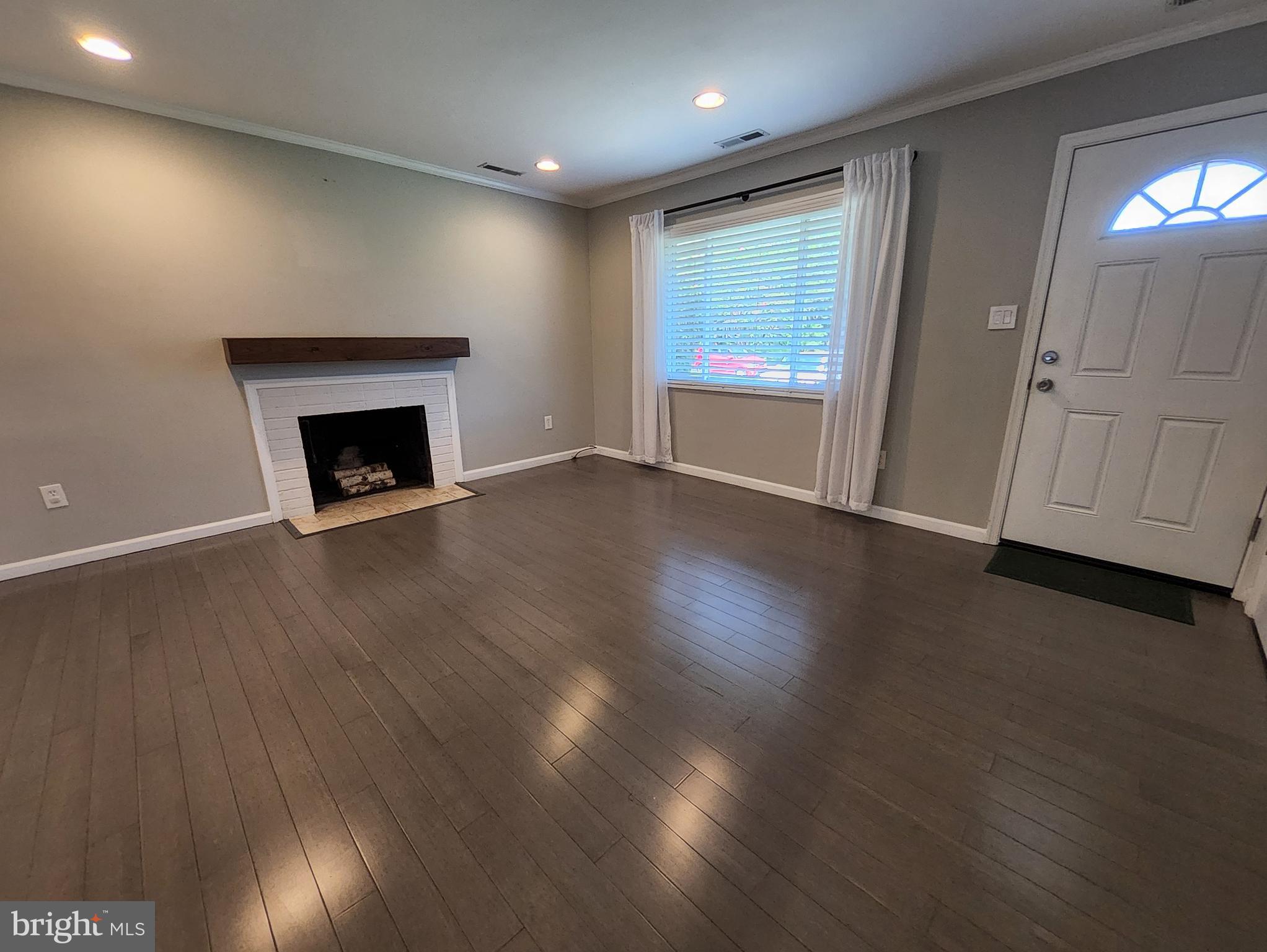 PARKLAWN - Residential Lease