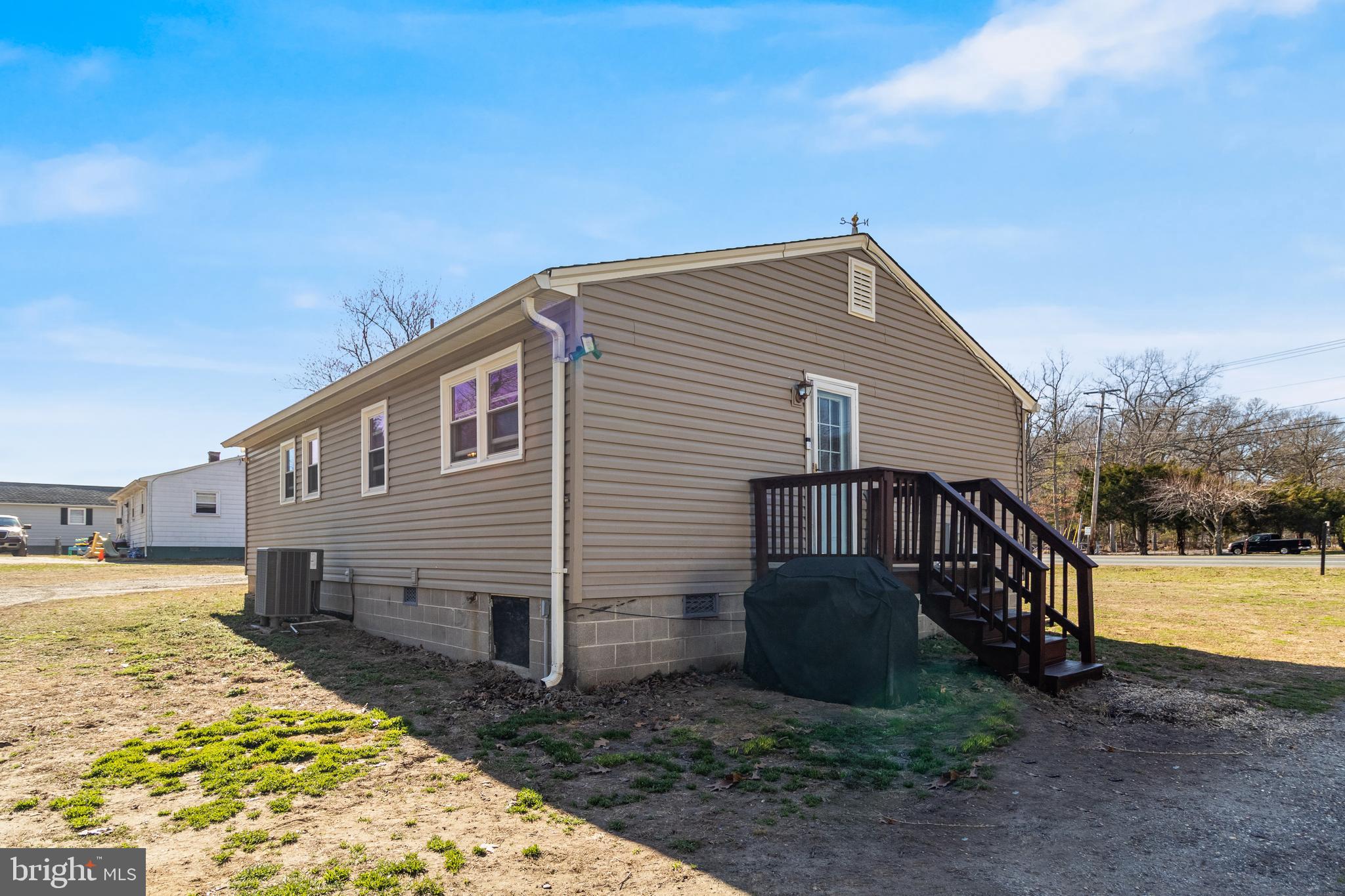 LOVEVILLE ACRES - Residential