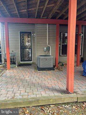 PENNSYLVANIA CROSSING - Residential Lease