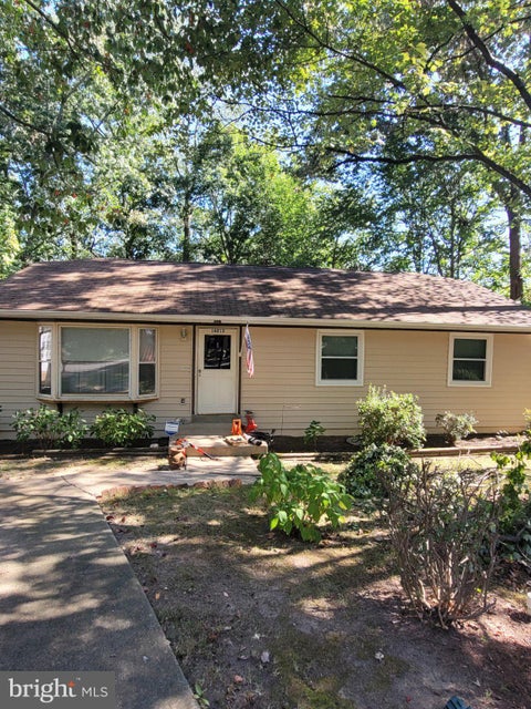 Photo of 16213 Dartmoor Drive, DUMFRIES, VA 22025 (MLS # VAPW2130694)
