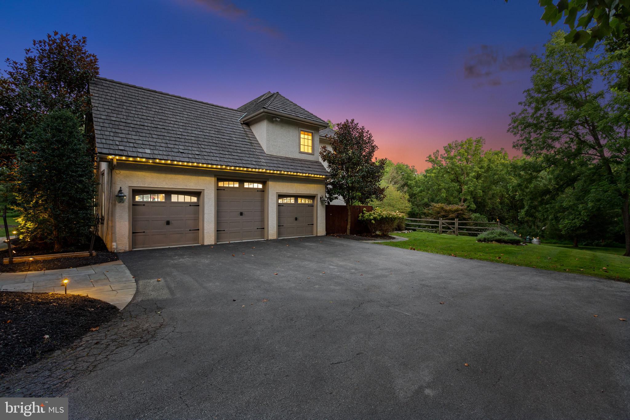 BASSETT HUNT - Residential