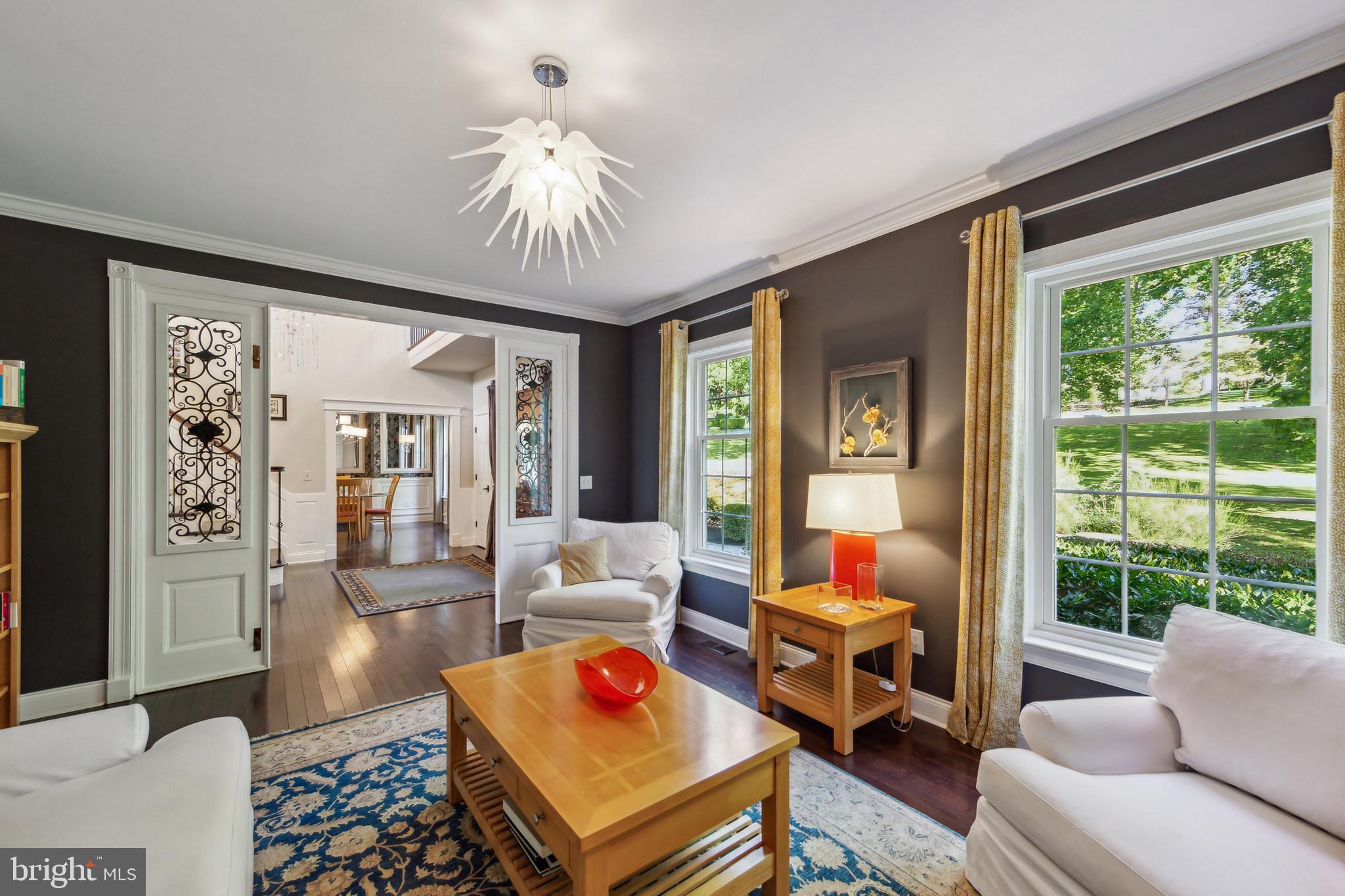 BASSETT HUNT - Residential