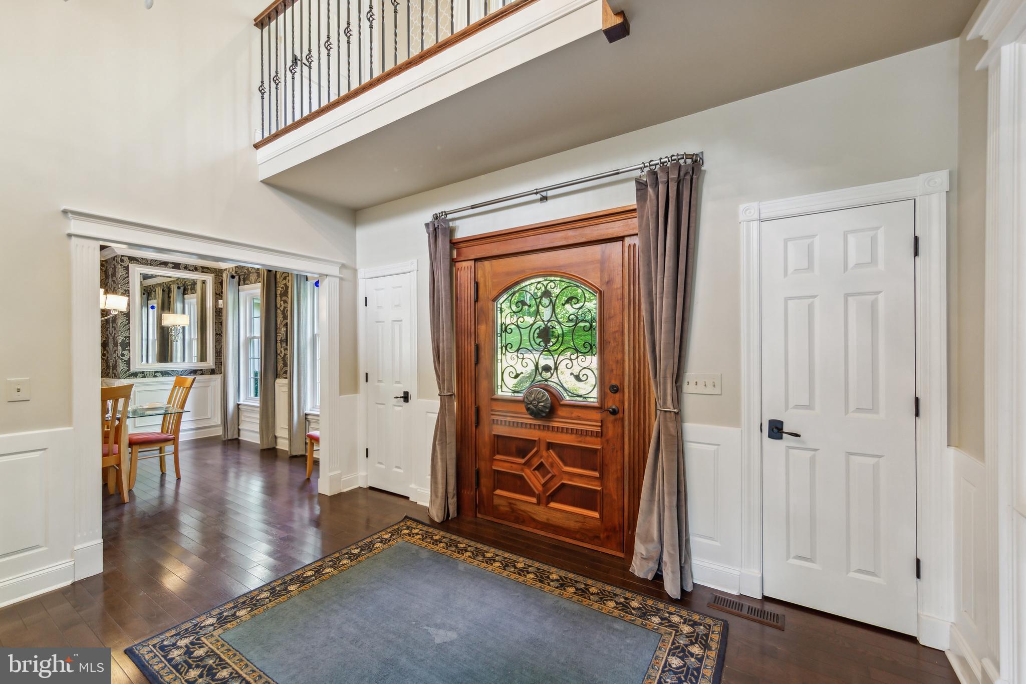 BASSETT HUNT - Residential