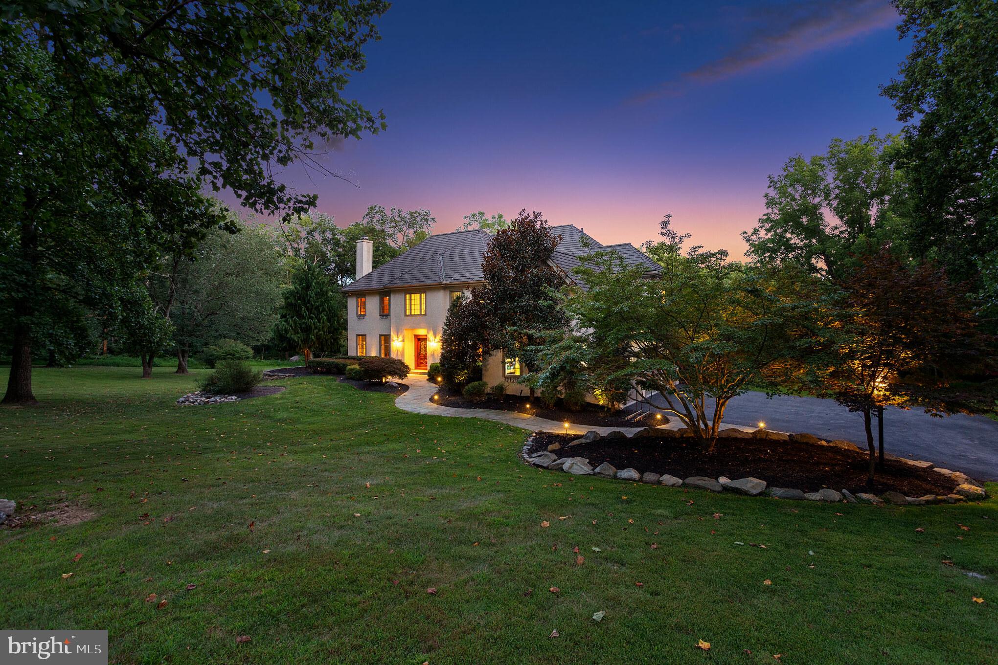 BASSETT HUNT - Residential