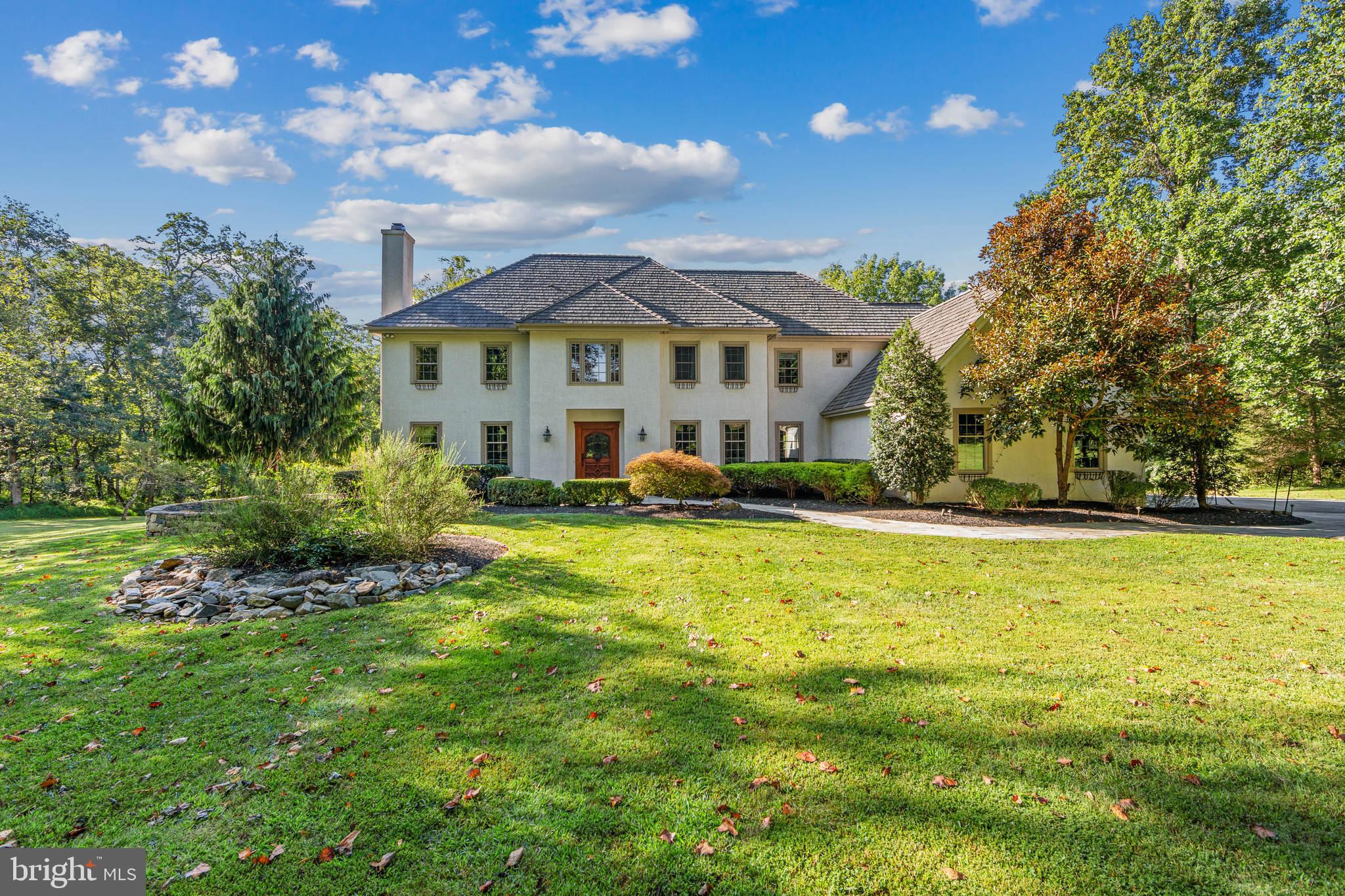 BASSETT HUNT - Residential