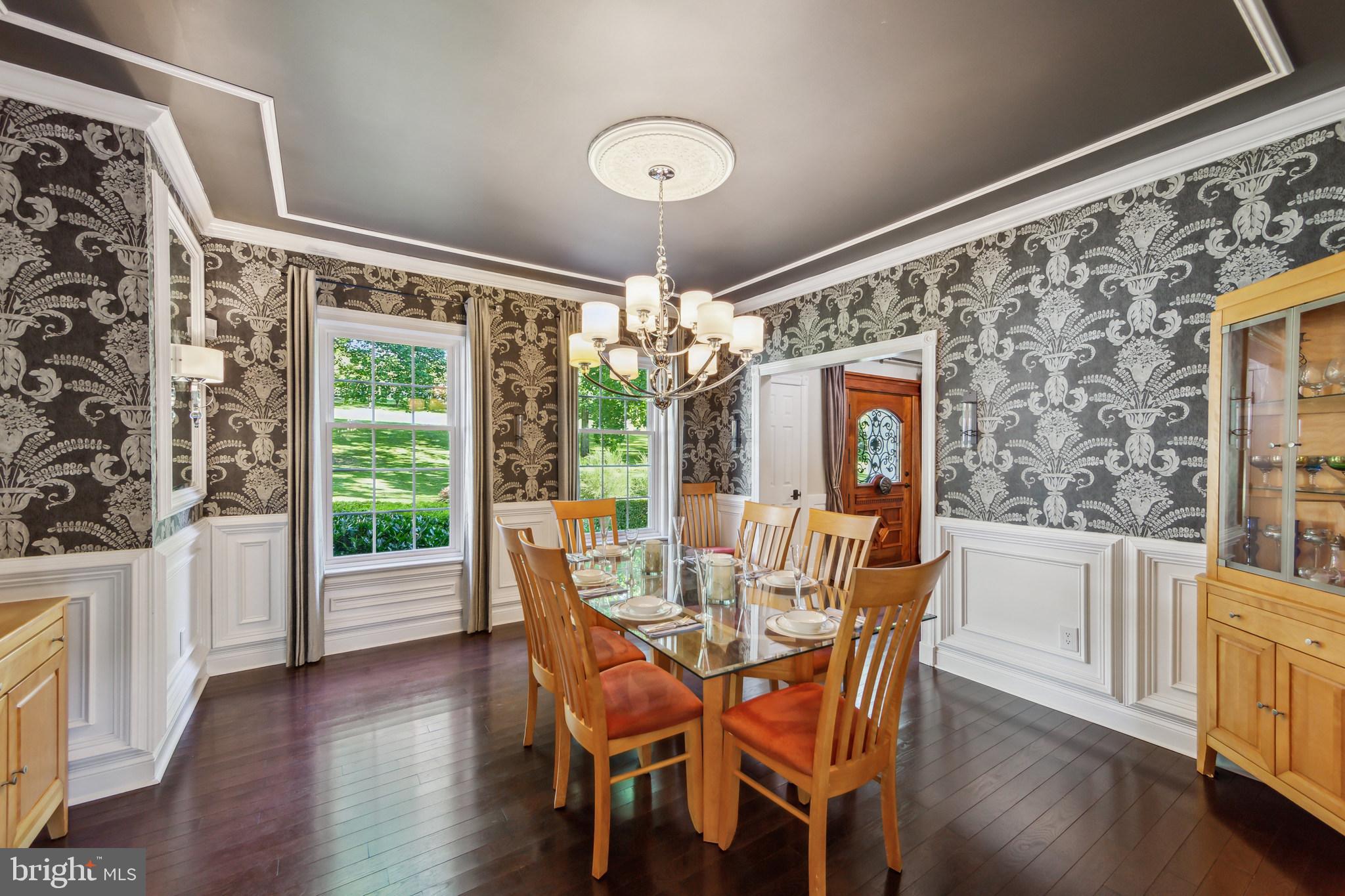 BASSETT HUNT - Residential