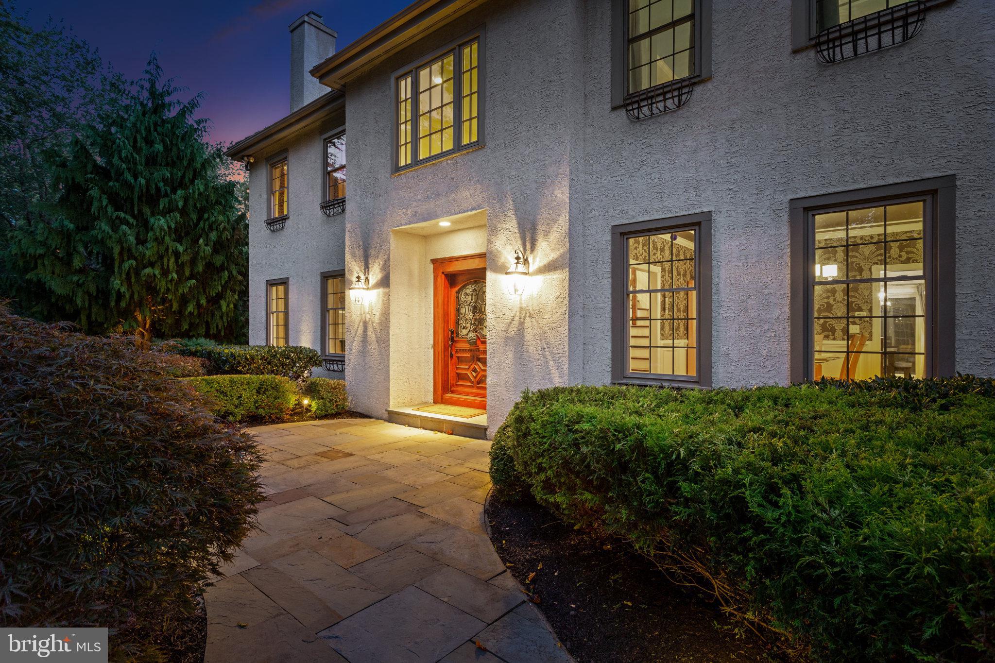 BASSETT HUNT - Residential