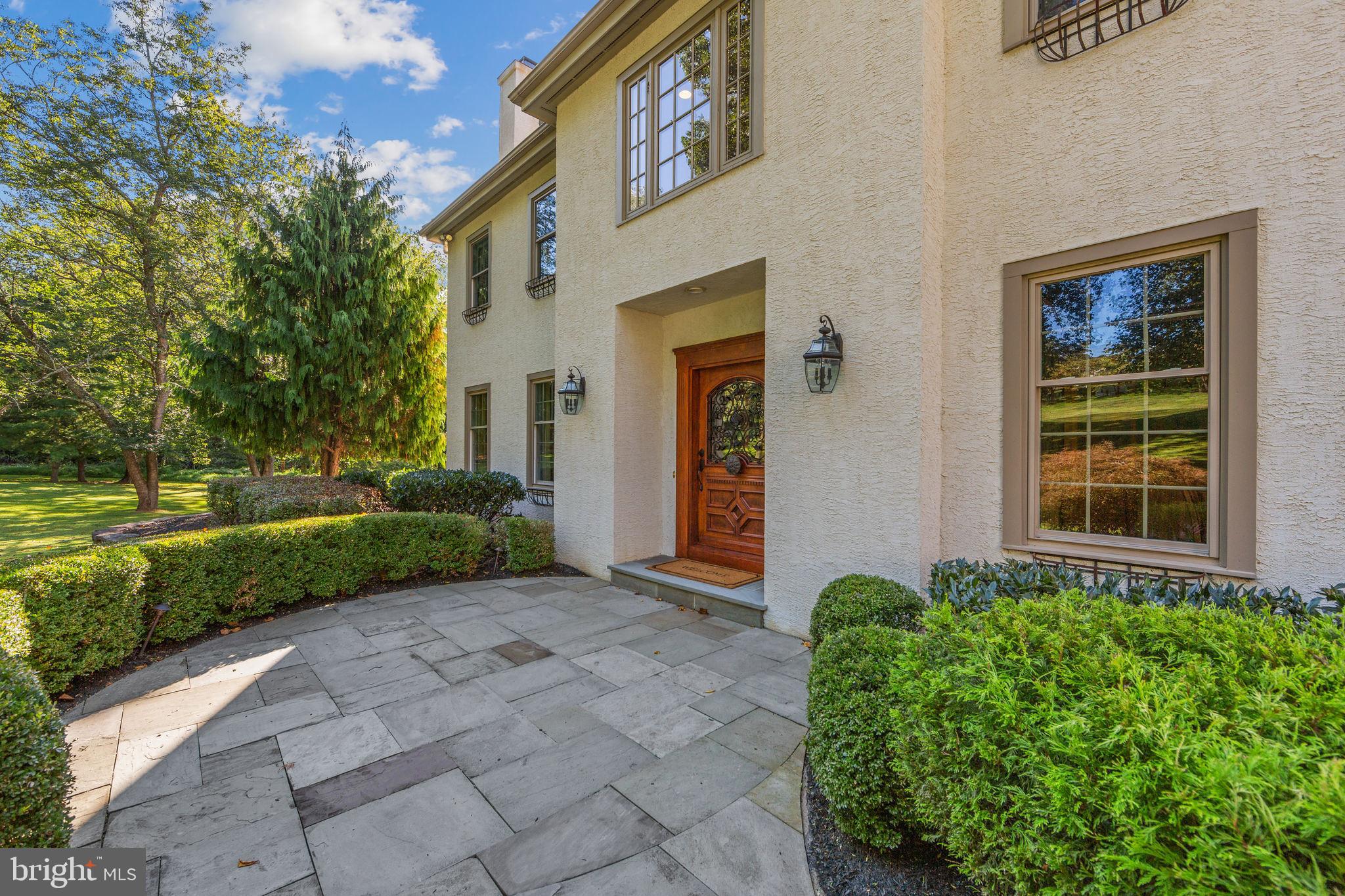 BASSETT HUNT - Residential