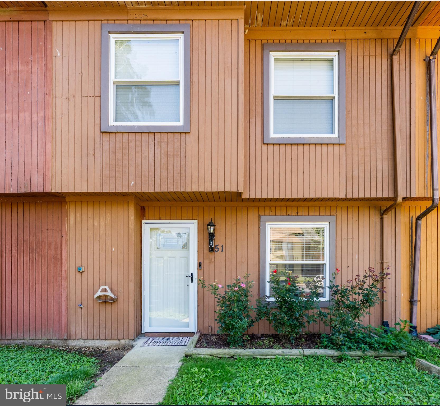 51 KEEPSAKE PLACE