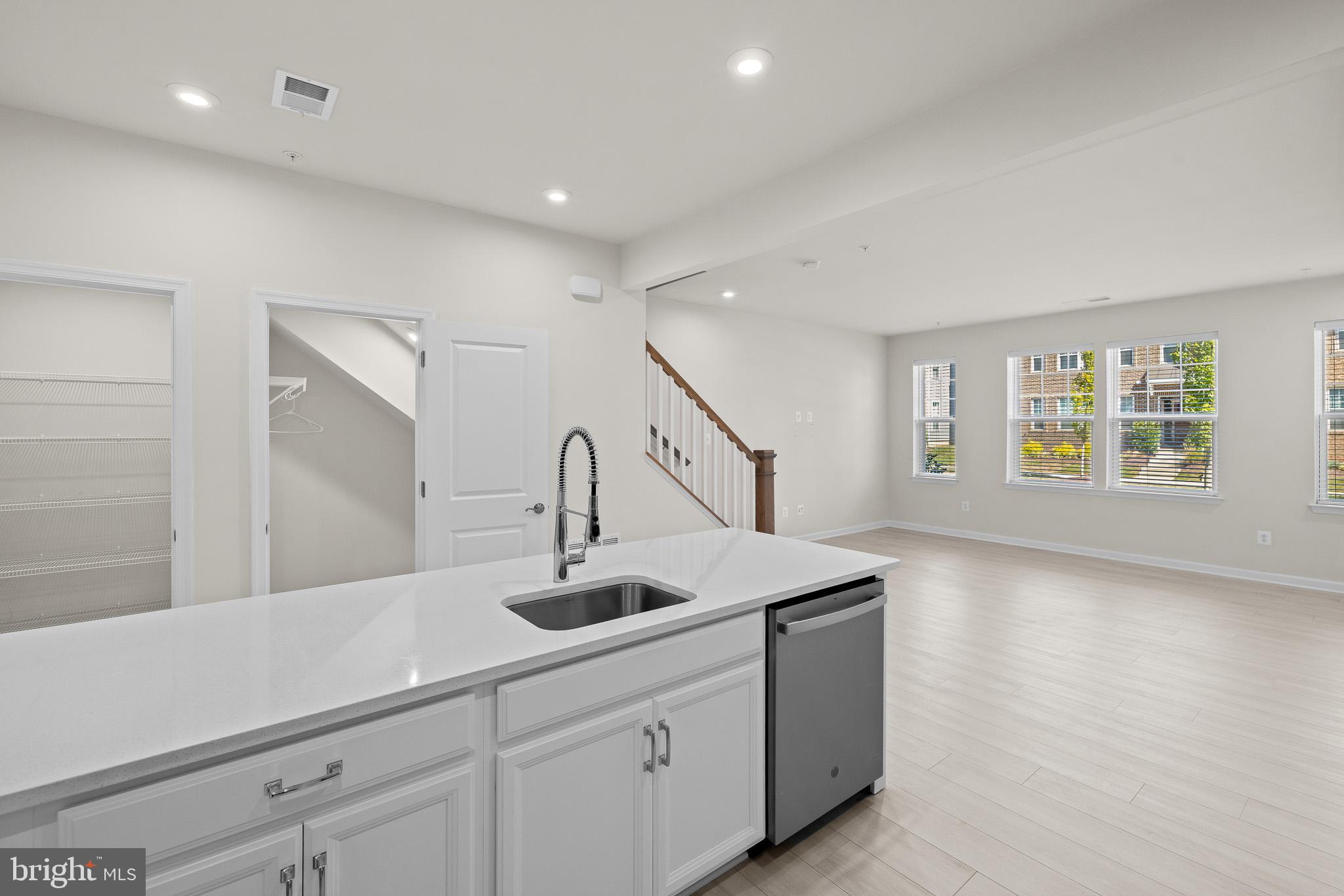 GLENN DALE COMMONS - Residential