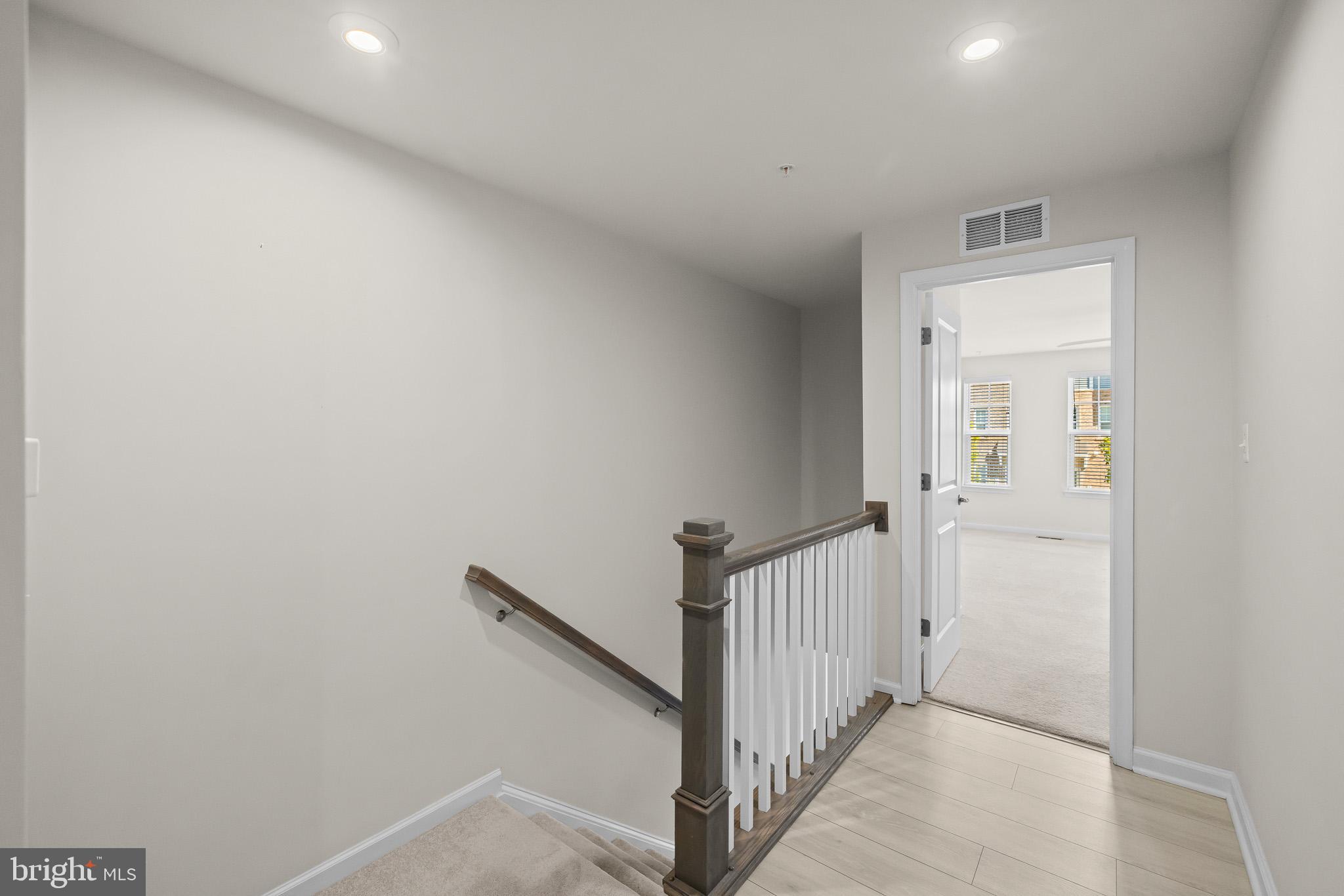 GLENN DALE COMMONS - Residential