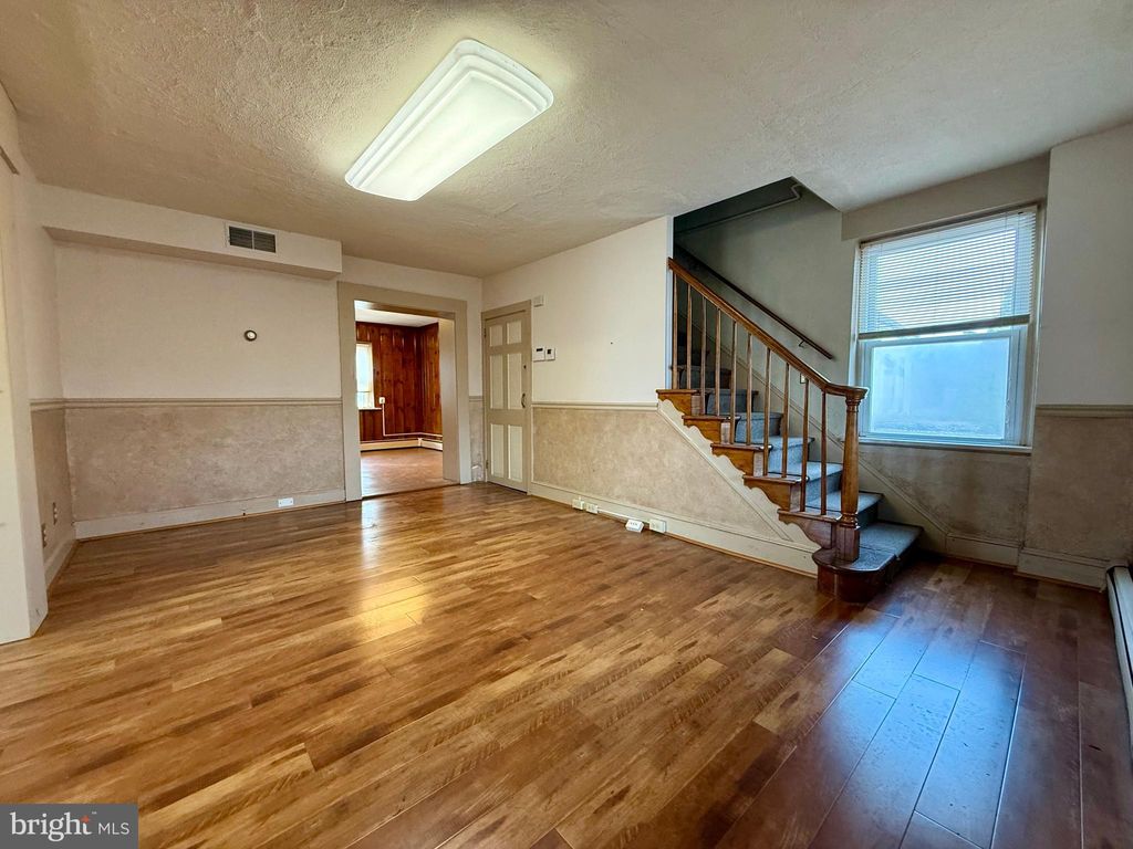 Photo of 276 County Line Road, COLMAR, PA 18915 (MLS # PAMC2161030)