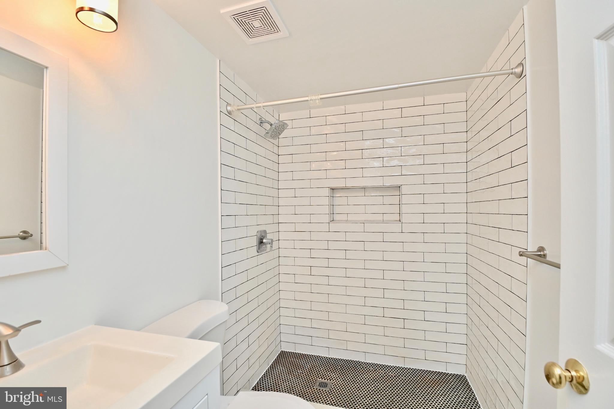 WESTHAMPTON MEWS - Residential Lease