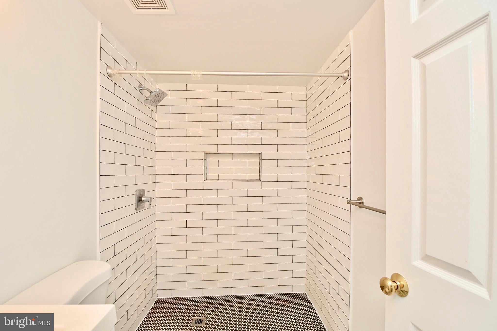WESTHAMPTON MEWS - Residential Lease