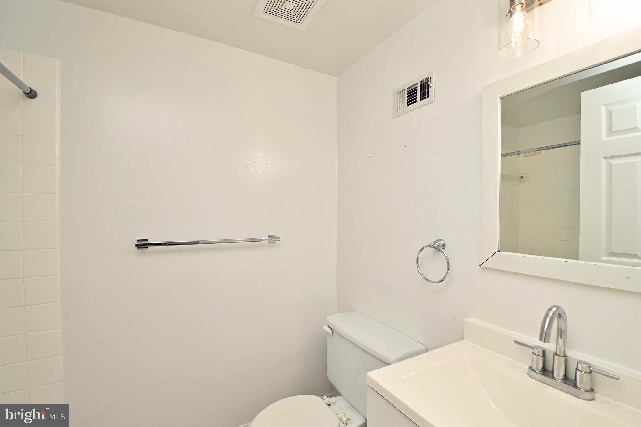 WESTHAMPTON MEWS - Residential Lease