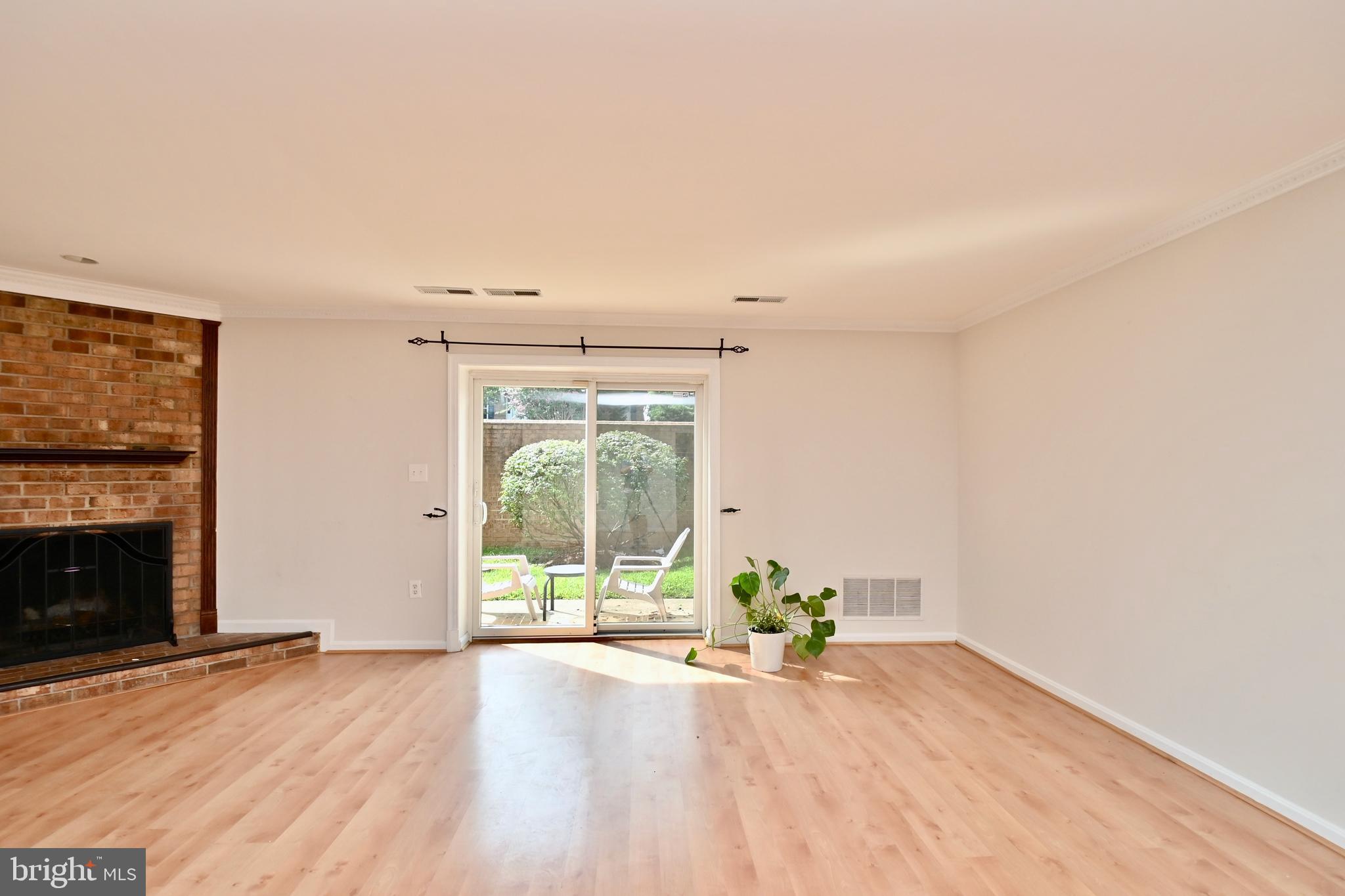 WESTHAMPTON MEWS - Residential Lease