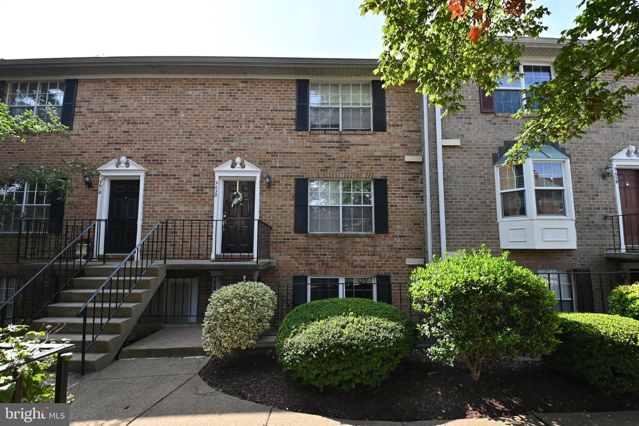 Lovely two-level living in super-convenient South Arlington location! Quartz counter tops, newer appliances, ceramic tile, comfy and easy plank flooring, ample storage, newer HVAC system, economical gas heat, private patio, ceiling fans. So walkable! Enjoy Towers Park adjacent to the community with basketball and tennis, a playground, and a dog park. Life on Columbia Pike is walkable and fun with so much at your doorstep: Giant grocery, Starbucks coffee, Bob & Edith's Diner, Arlington Cinema & Drafthouse, Lost Dog Cafe, Dama Pastry, bike share, and more. In popular Washington-Liberty High School area. Pentagon, National airport, Amazon, are all super close. Pentagon Metro and Pentagon City Metro are within 1.5 miles. Reserved parking space, visitor parking, and easy street parking. Pets welcome. This rental unit in Westhampton Mews is a 2-level townhouse condo in the lower two levels of the building. From the parking area, you go down a few steps to the main entry door that opens into the hallway of the bedroom level (3 bedrooms, 2 full baths). Then you go down a staircase to the living, dining, kitchen, half bath, and laundry areas as well as the patio. See walk through video.