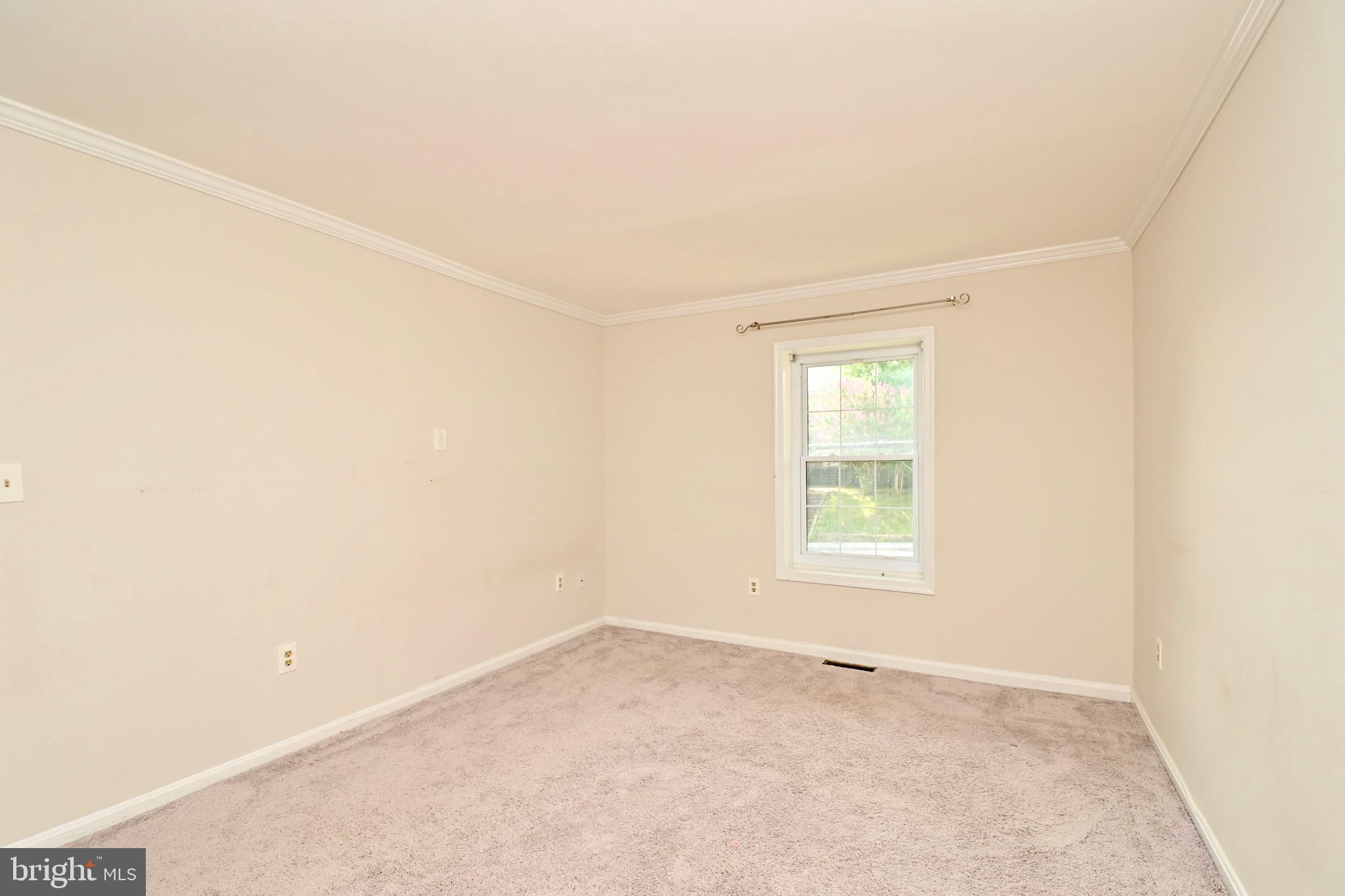 WESTHAMPTON MEWS - Residential Lease