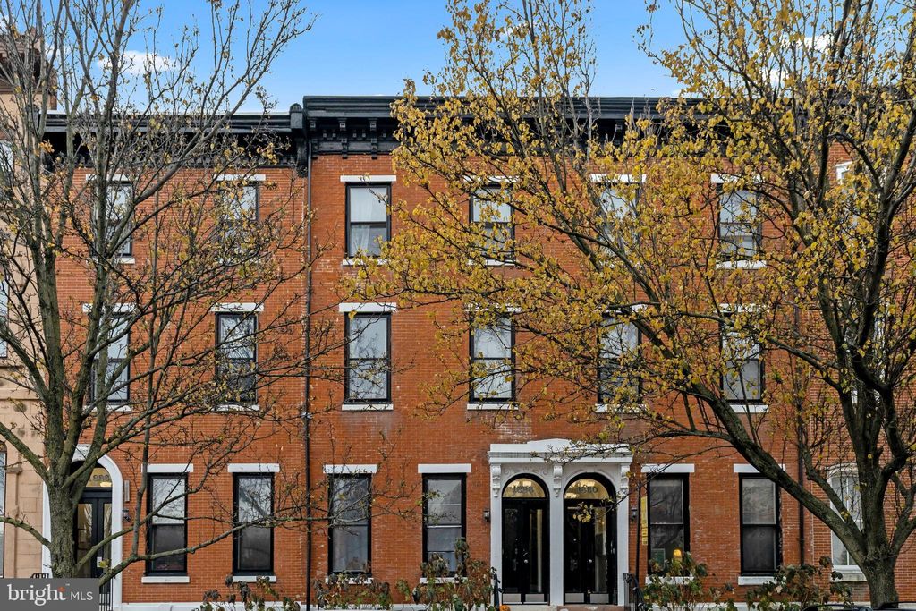 Photo of 1828 Green Street #1R, PHILADELPHIA, PA 19130 (MLS # PAPH2567050)