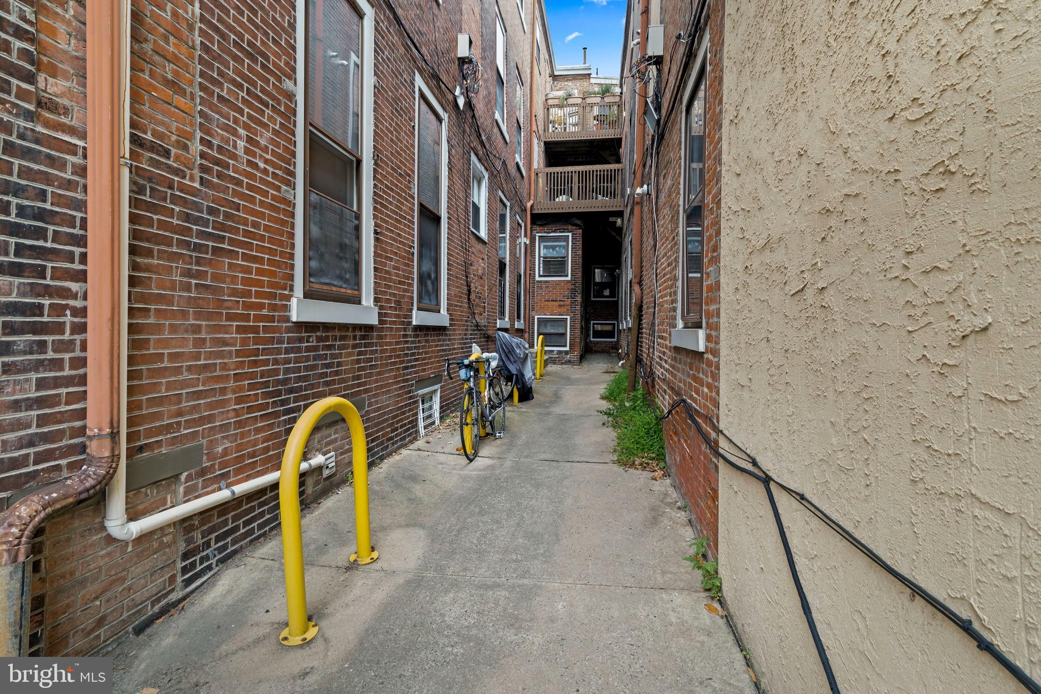 FAIRMOUNT - Residential